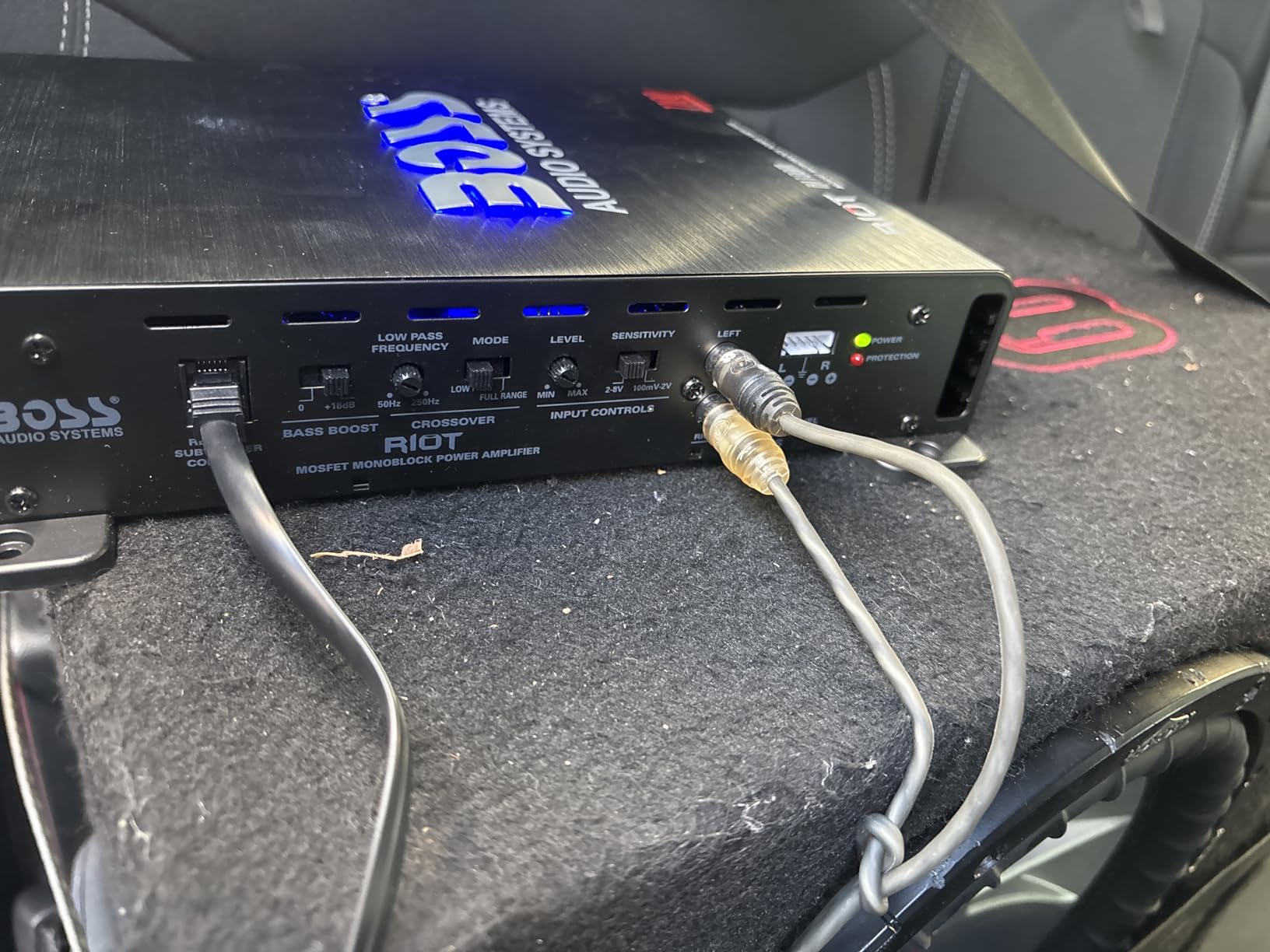 BOSS Audio Systems R1100M 1100 Watt Monoblock Car Amplifier customer photo 1