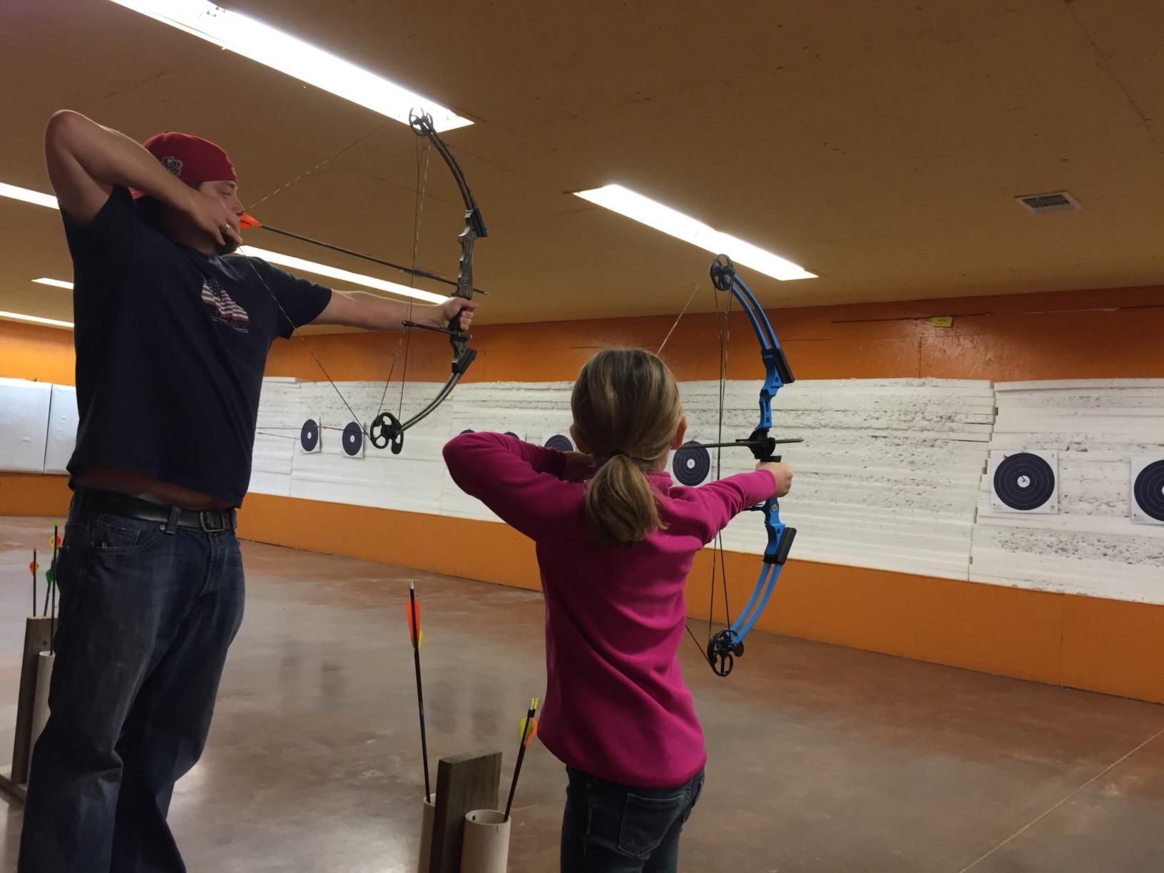 GENESIS Original Archery Compound Bow and Arrow Set, Draw customer photo 1