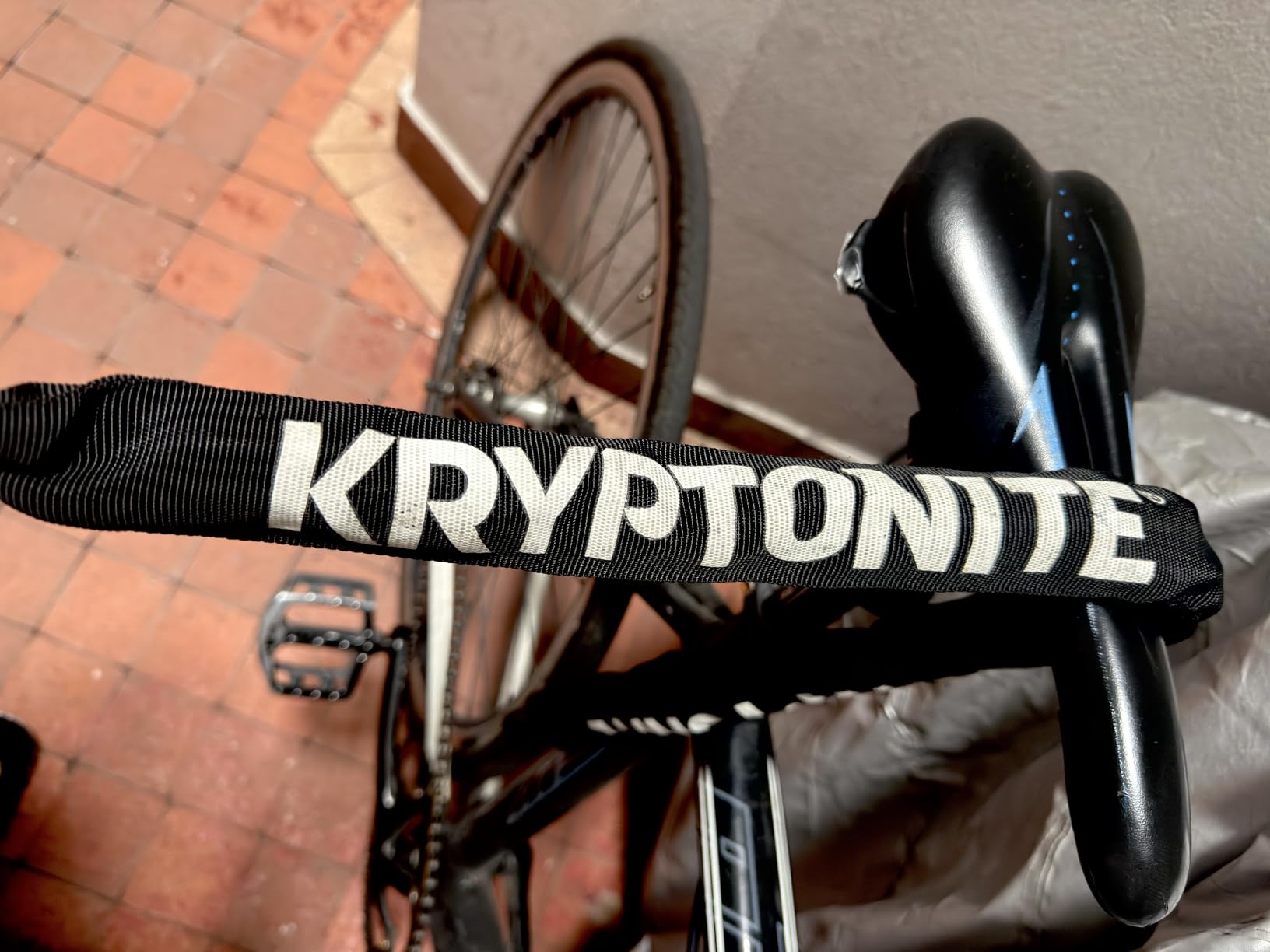 Kryptonite Keeper 785 Bike Chain Lock, 2.8 Feet Long Heavy Duty Anti-Theft Bicycle Chain Lock with Keys for Bike, Motorcycle, Scooter customer photo 1