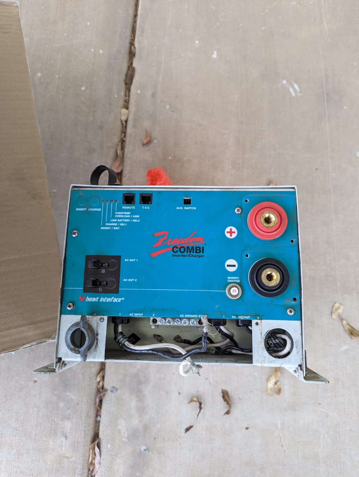 Xantrex 815-3012 Freedom SW 3012 150 Amp Inverter/Charger customer photo 2