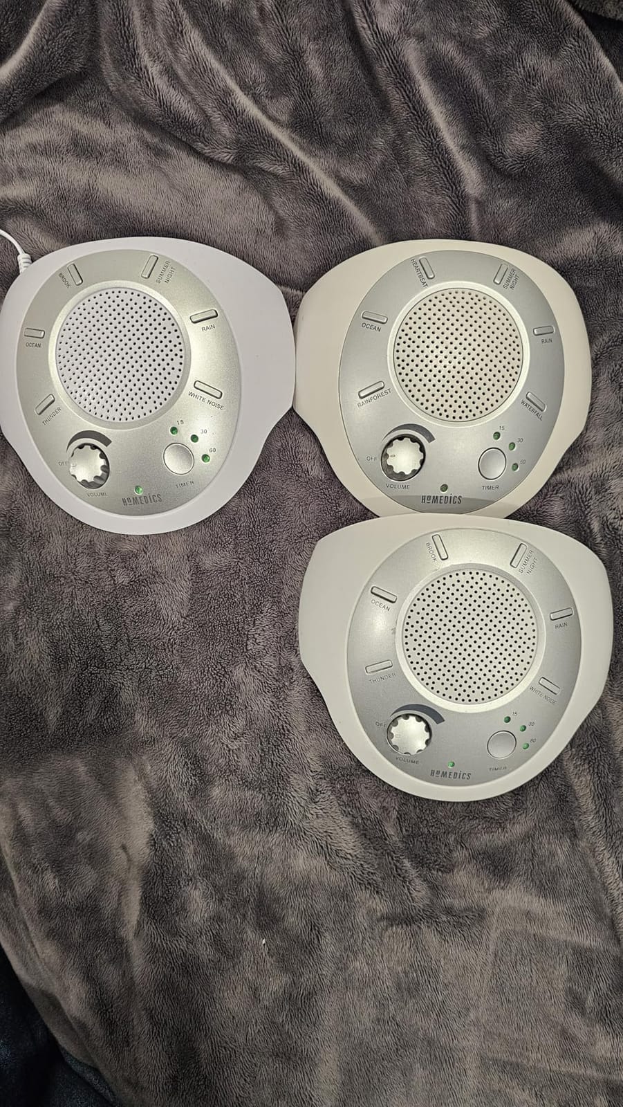 Homedics SoundSleep White Noise Sound Machine, Silver, Small Travel Size with 6 Relaxing Nature Sounds, Portable Therapy for Home, Office, Nursery, Auto-Off Timer customer photo 2