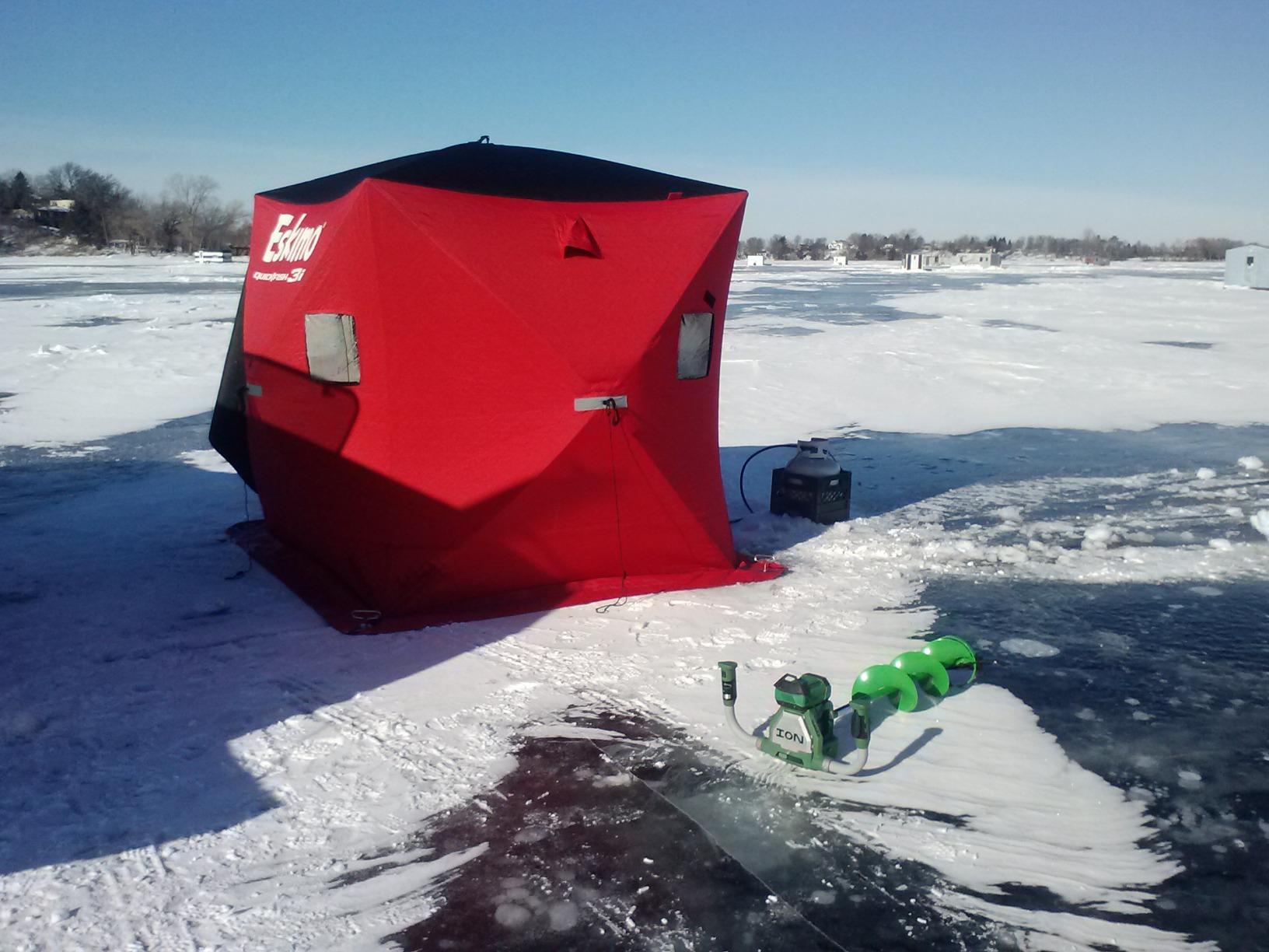 Eskimo 69445 Quickfish 3i Insulated Pop-Up Portable Hub-Style Ice Fishing Shelter, 34 Square Feet of Fishable Area, 3 Person Shelter, Red customer photo 1
