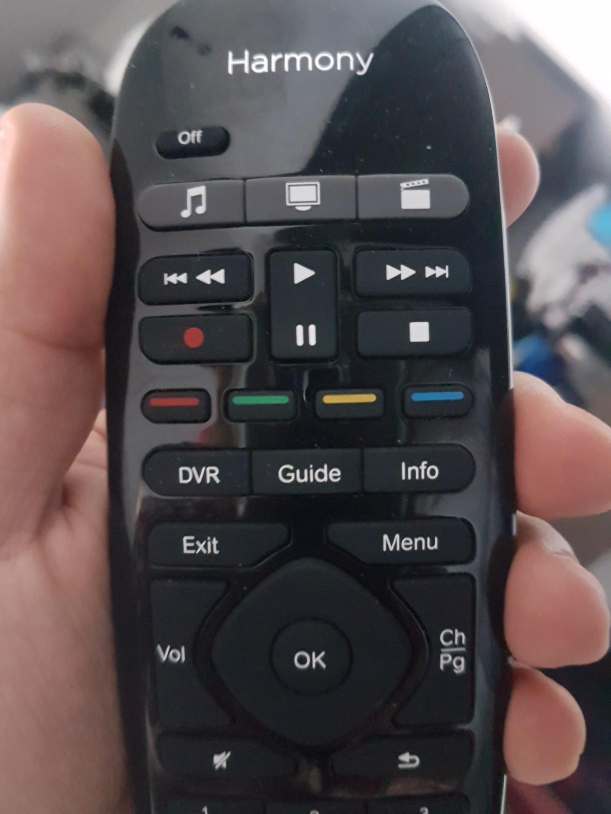 Logitech Harmony Smart Control with Smartphone App and Simple All In One Remote - Black customer photo 1