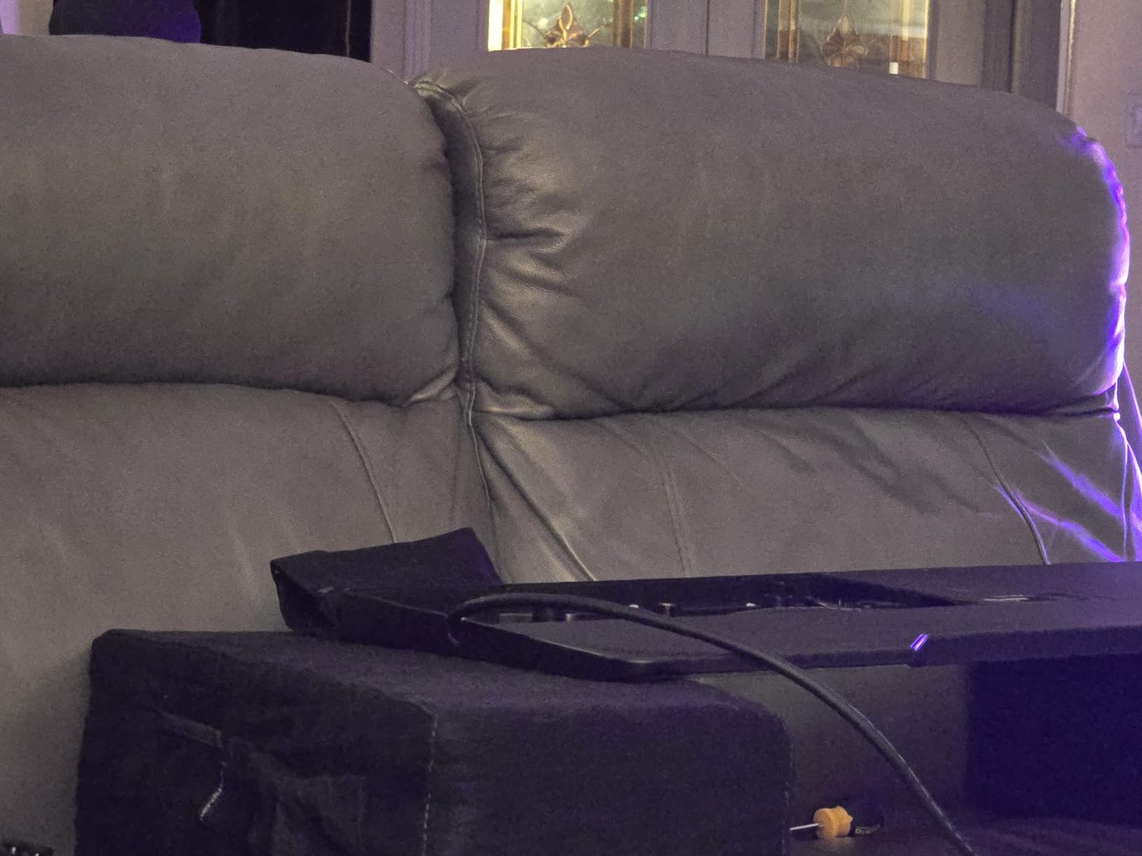 Couchmaster CYCON³ HORIZONLIGHT Bar, Ultimate Ergonomic USB-Hub Gaming Lap Desk for Couch and Bed, Large, Stable and Compatible with All Keyboards and Mouse/Mice, Laptops, PCs, PS4/5, Xbox customer photo 2