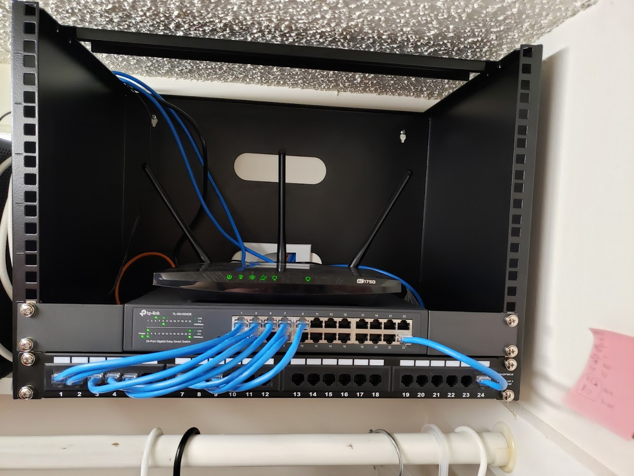 TP-Link TL-SG1024DE, 24 Port Gigabit Easy Smart Managed Ethernet Switch | Plug & Play, Desktop/Rackmount, Sturdy Metal w/Shielded Ports, Support QoS, VLAN, IGMP, LAG customer photo 1
