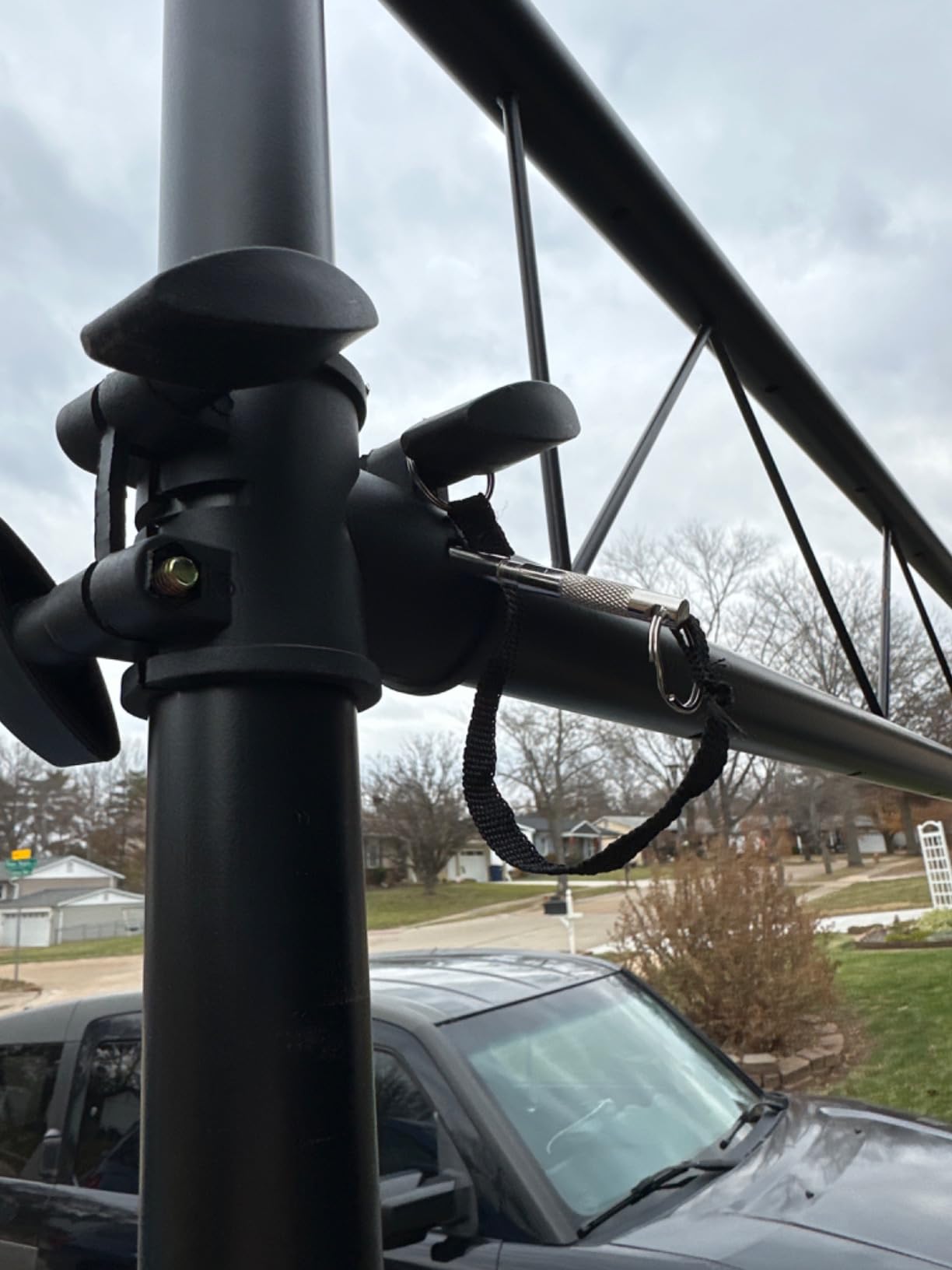 Monoprice Lighting Stand System With Truss, 220 lbs Maximum Load, Extends Up To 12.5 feet tall, 4 Feet Wide T-bars - Stage Right Series customer photo 2