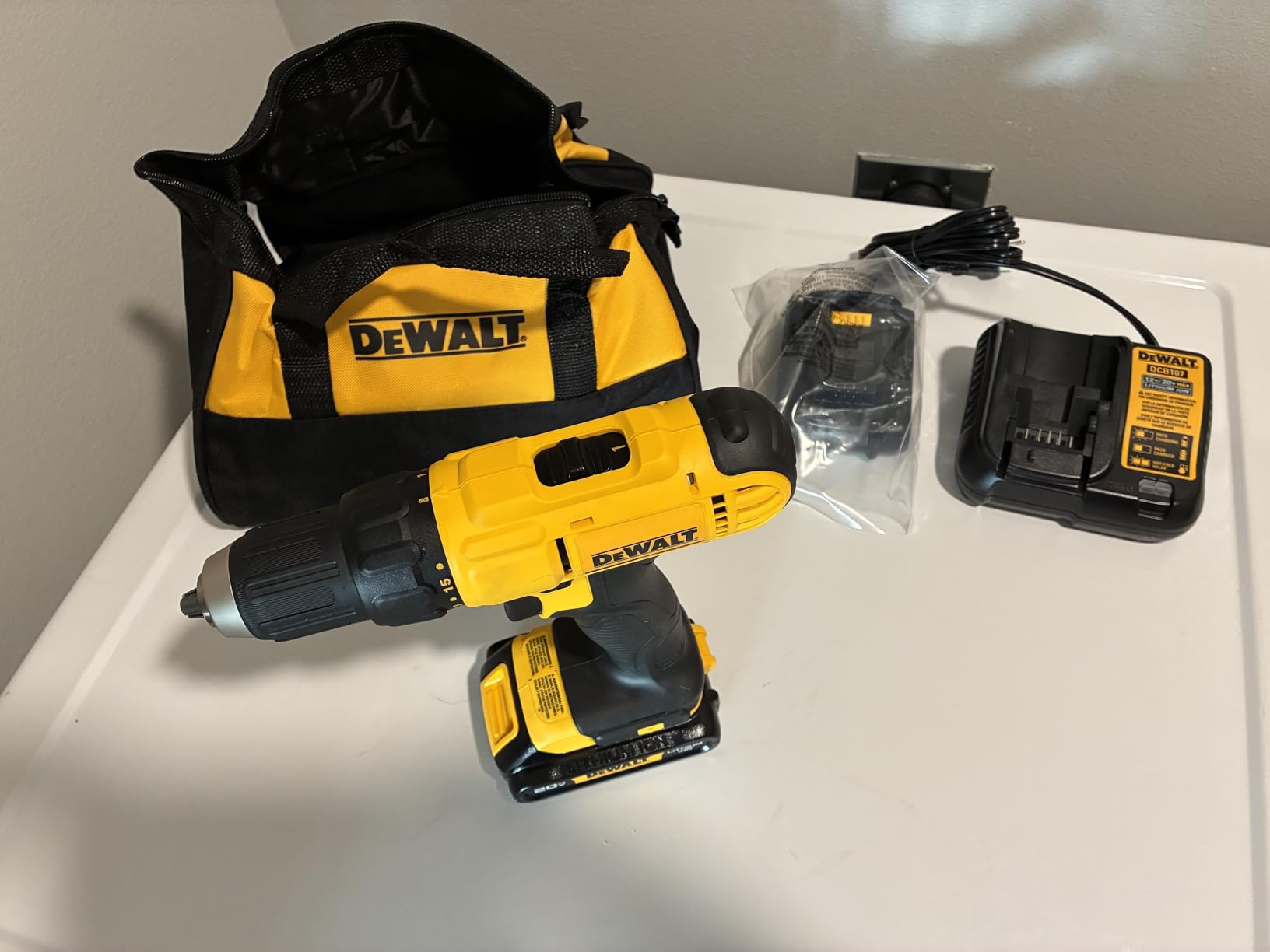 DEWALT 20V Max Cordless Drill Driver Set, 2 Speed, High Performance Motor, Includes 2 XR 1.3Ah Li-Ion Batteries, Charger and Contractor Bag (DCD771C2) customer photo 2