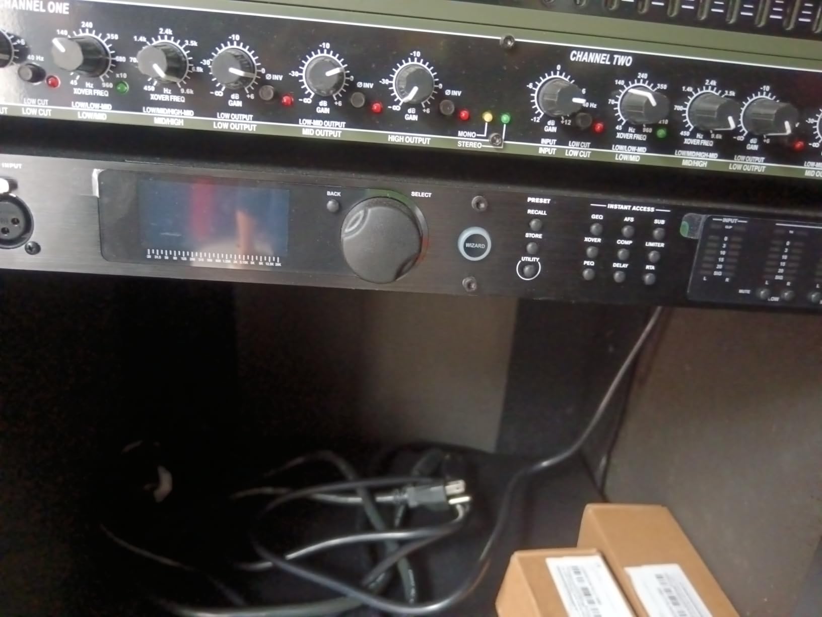 dbx DriveRack PA2 2x6 PA Complete Professional Loudspeaker Management System, Rack Mountable with Android and iOS Control customer photo 1