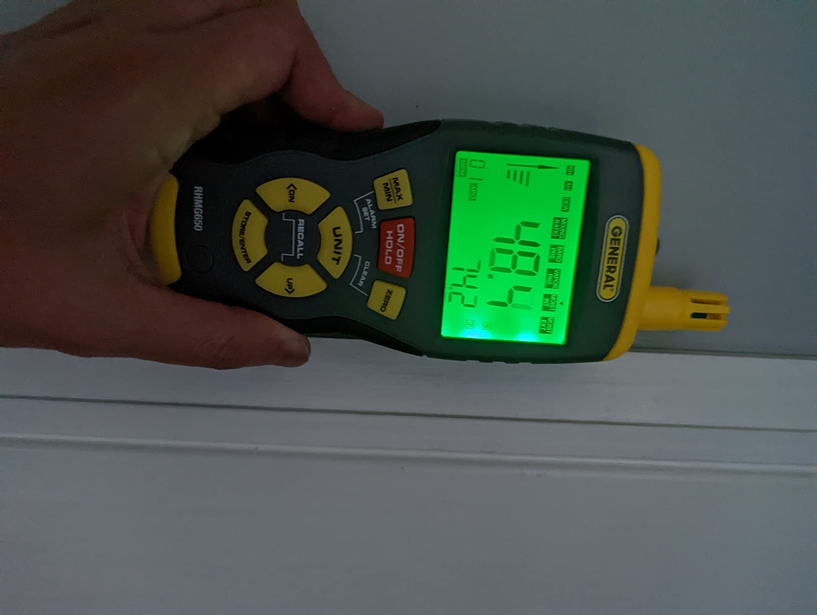 General Tools RHMG650 9-In-1 Thermo-Hygrometer with Pin/Pinless Moisture Meter customer photo 1