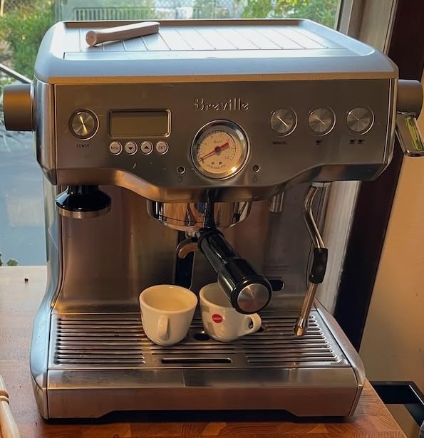 Breville BES920XL Dual Boiler Espresso Machine, Brushed Stainless Steel | Pull barista-quality espresso shots, lattes and cappuccinos at home with this manual coffee maker with LCD display customer photo 2