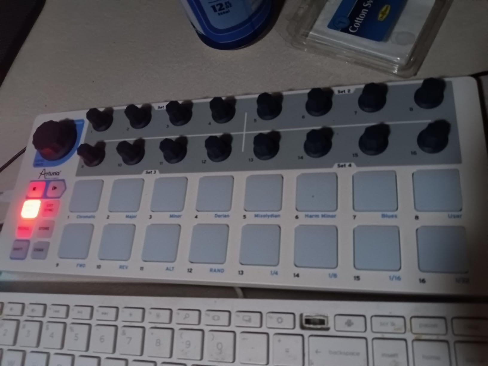 Arturia BeatStep Compact MIDI Controller & Sequencer | 16 velocity and pressure-sensitive pads, 16-encoder step programmer, CV and gate outputs, Ableton Live Lite Analog Lab Intro customer photo 2