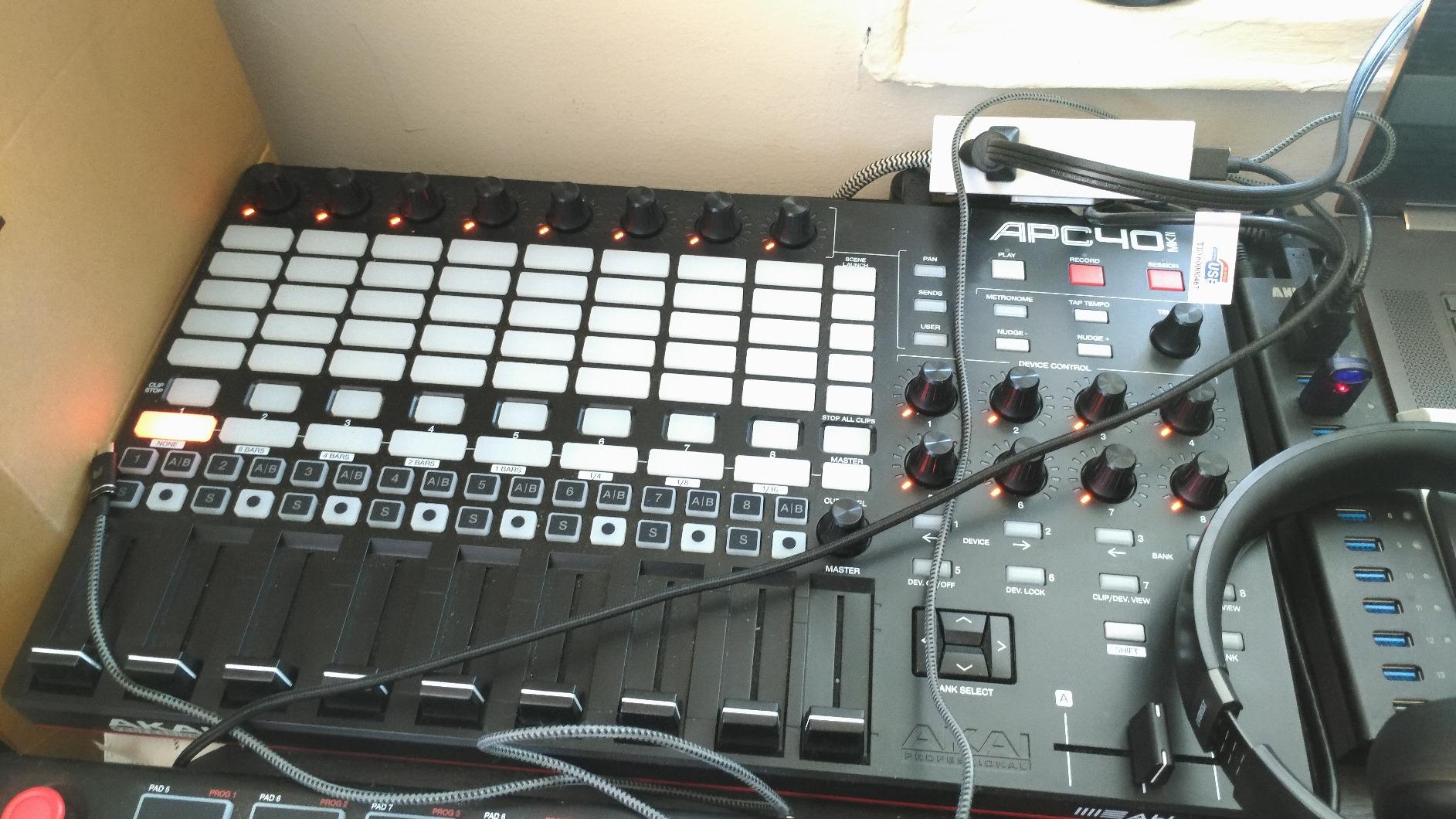 APC40 MKII USB MIDI Pad Controller | 40 RGB Pads, 8 Knobs, 9 Faders, 1:1 Mapping for Ableton Live, for Live Performance and Music Production customer photo 2