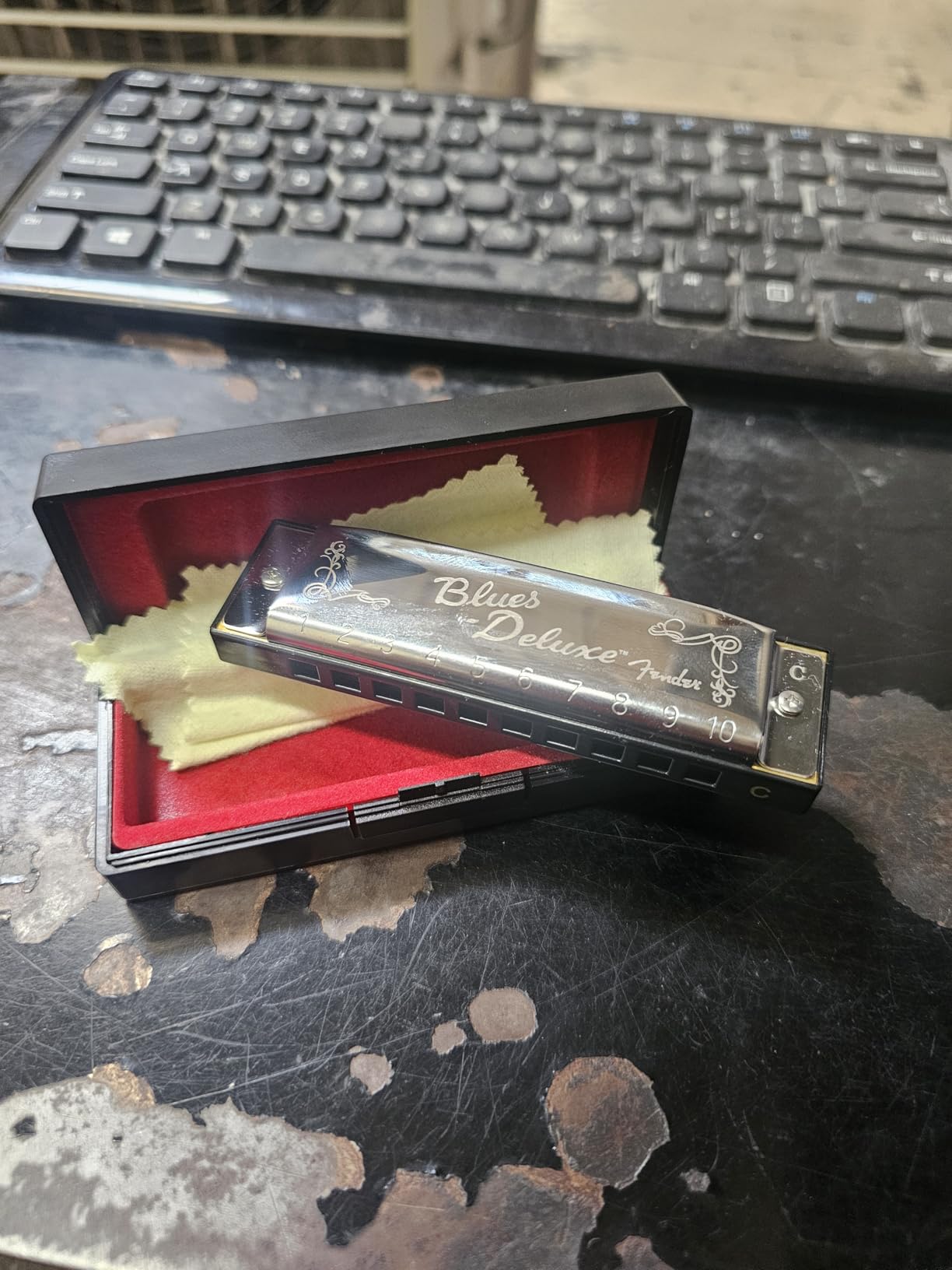 Fender Blues Deluxe Harmonica, Key of C, 10-hole diatonic harmonica for beginners and blues players customer photo 2