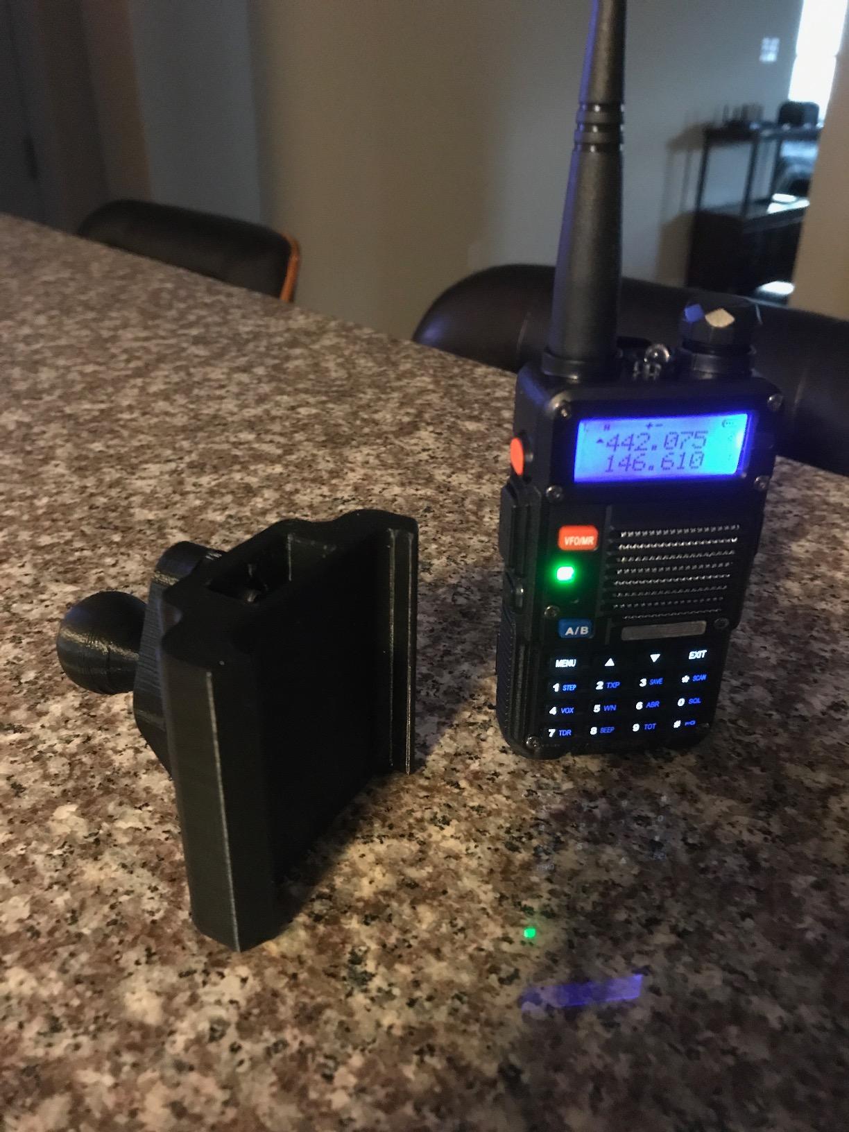 BAOFENG BF-F8HP (UV-5R 3rd Gen) 8-Watt Dual Band Two-Way Radio (136-174MHz VHF & 400-520MHz UHF) Includes Full Kit with Large Battery customer photo 2