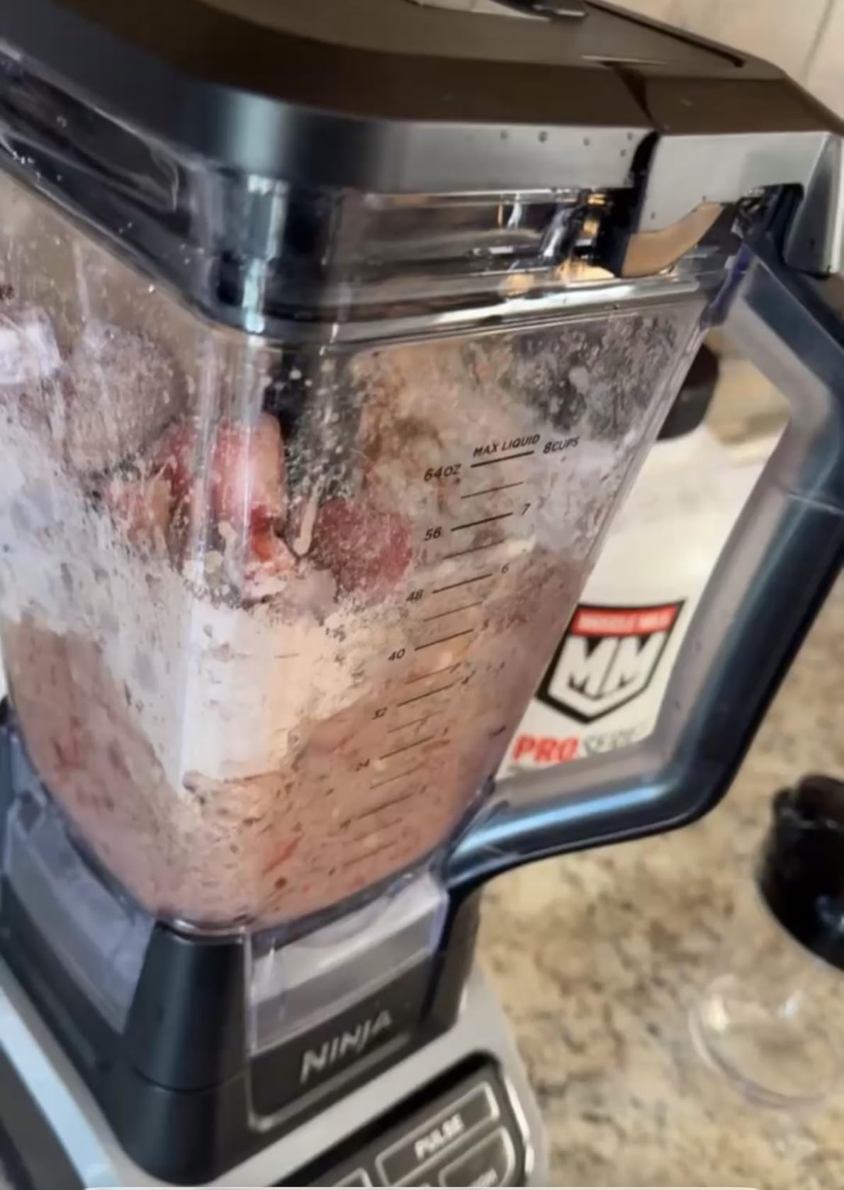 Ninja Professional Blender 1000W, Total Crushing Tech, 72oz Pitcher, BL610 customer photo 1