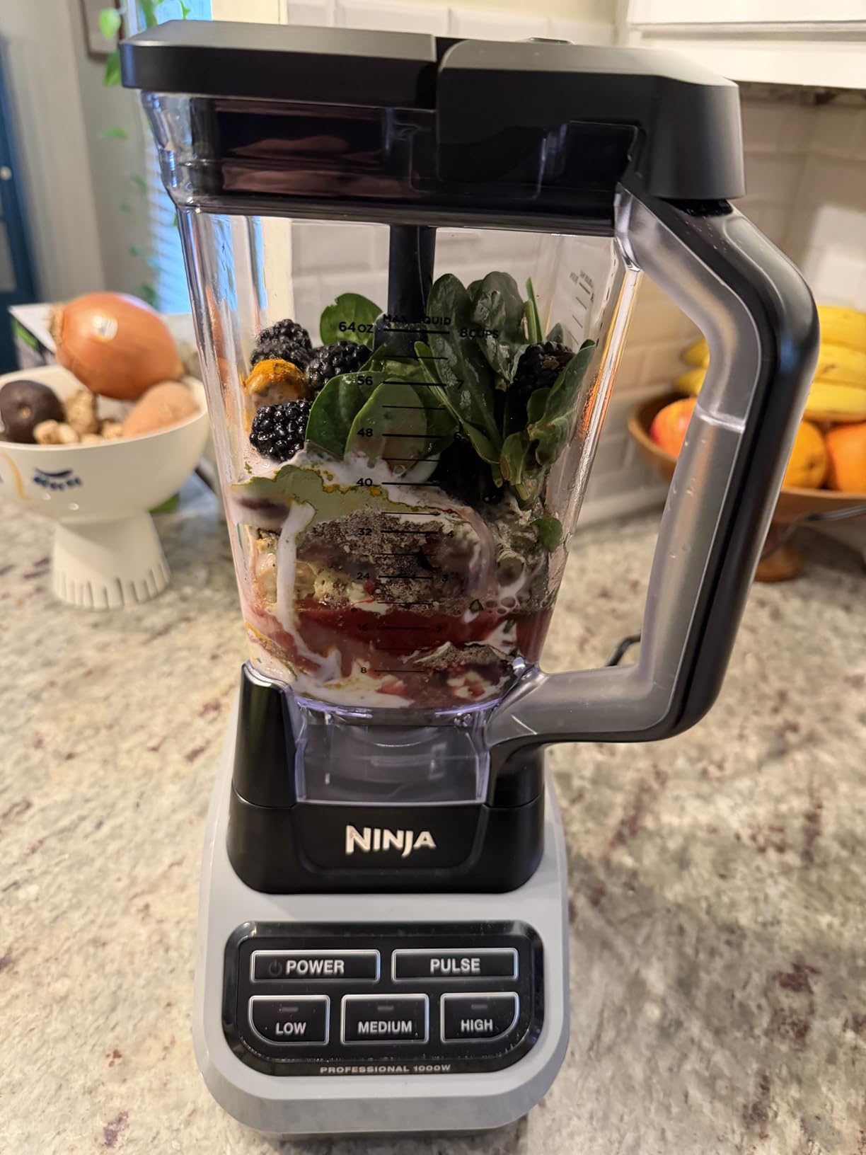 Ninja Professional Blender 1000W, Total Crushing Tech, 72oz Pitcher, BL610 customer photo 2