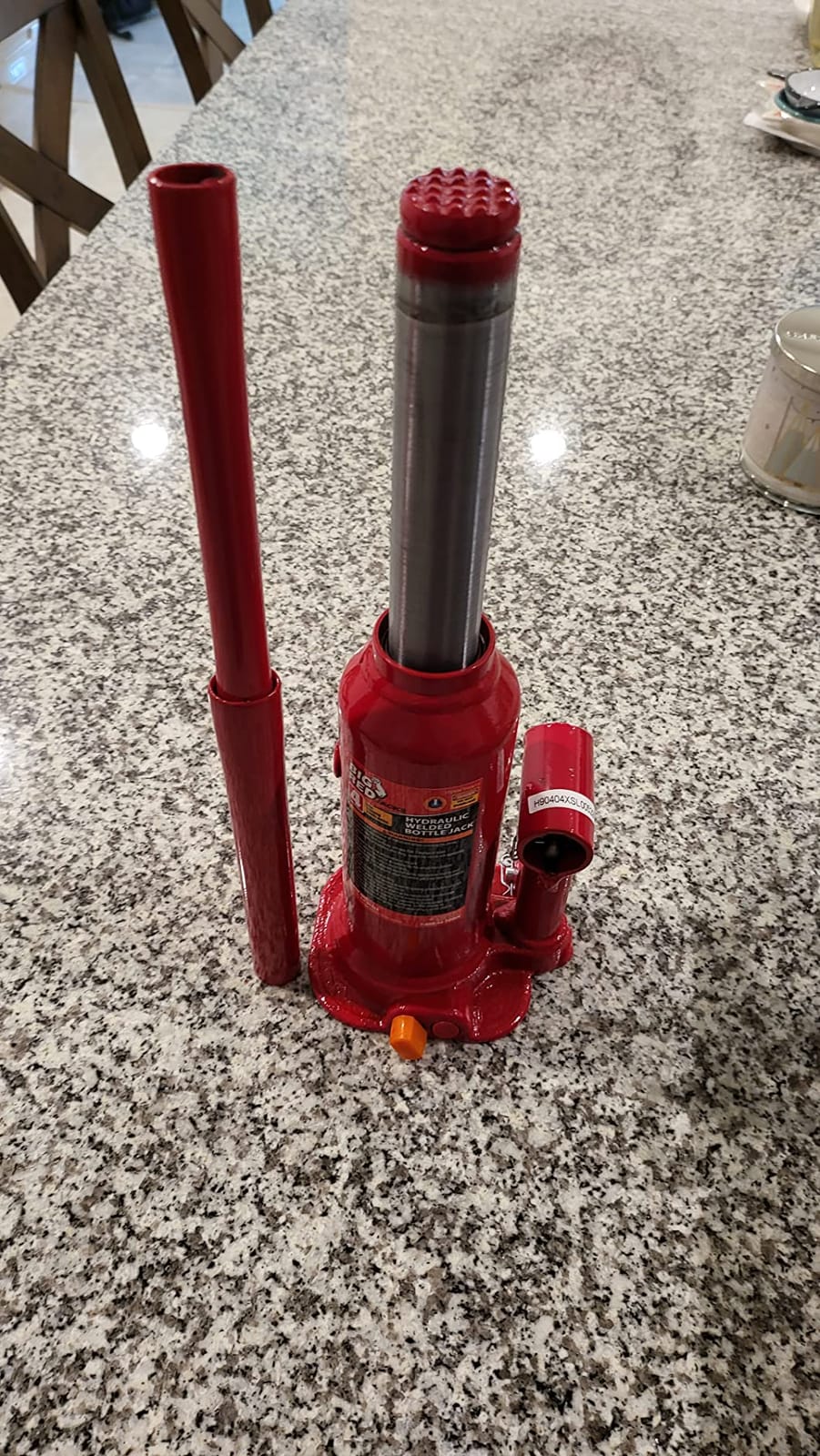 Torin T90413 Big Red Hydraulic Bottle Jack with Carrying Case, 4 Ton (8,000 lb) Capacity customer photo 1