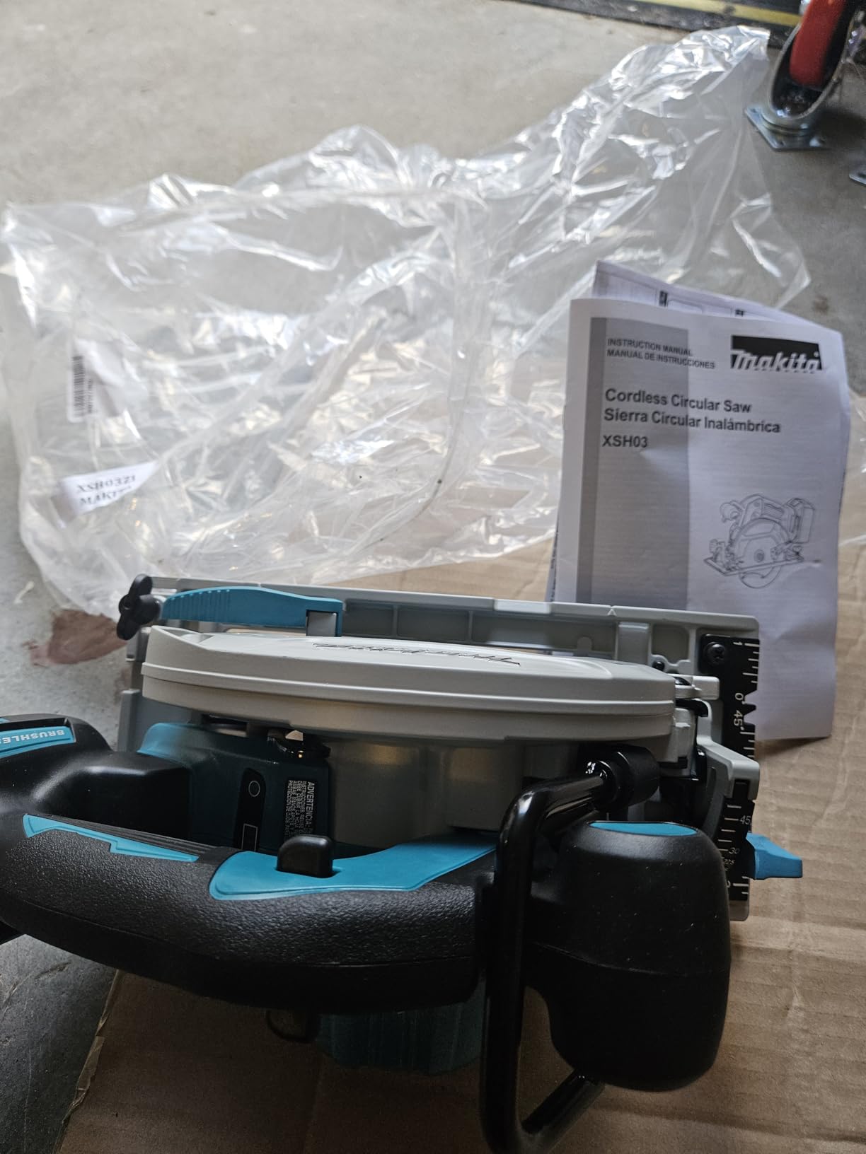 Makita XSH03Z 18V LXT Lithium-Ion Brushless Cordless 6-1/2