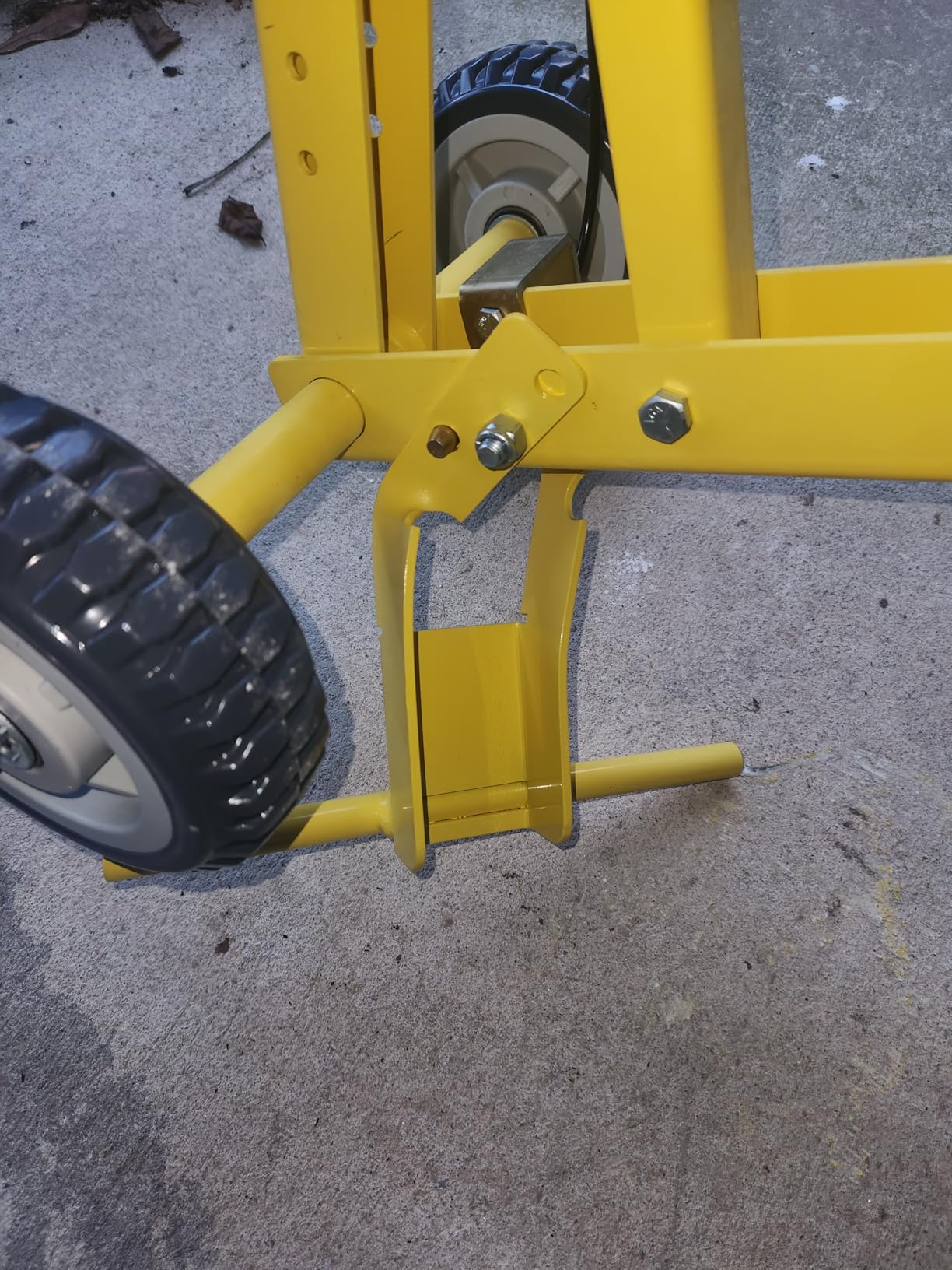 Jungle Jim's Jungle Jack V2 Mower Jack - Lift Most Mowers, Even ZTRs - 800 Pound Capacity! customer photo 1