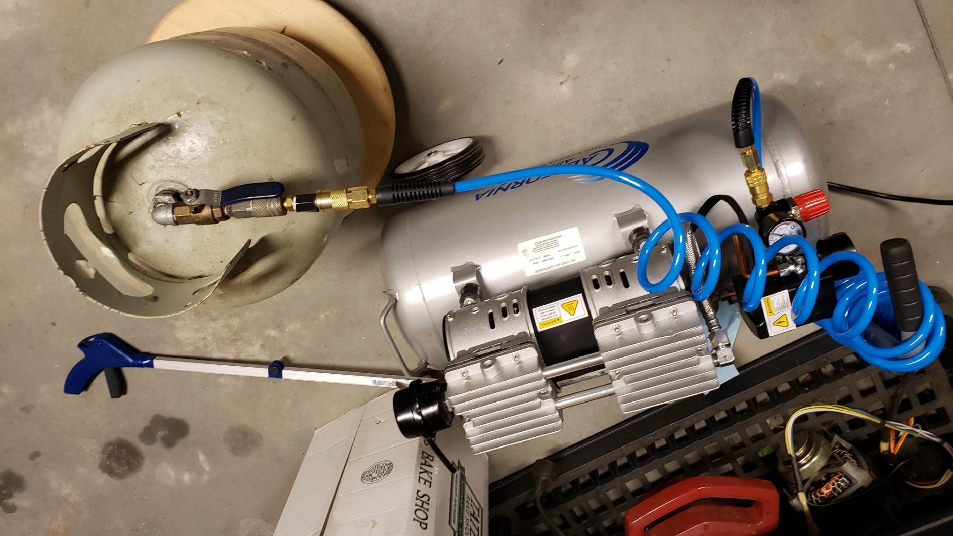 California Air Tools 8010 1.0 HP Ultra Quiet and Oil-Free Air Compressor, 8 Gallon Steel Tank, Lightweight with Wheels, 60 dBA Noise Level customer photo 2