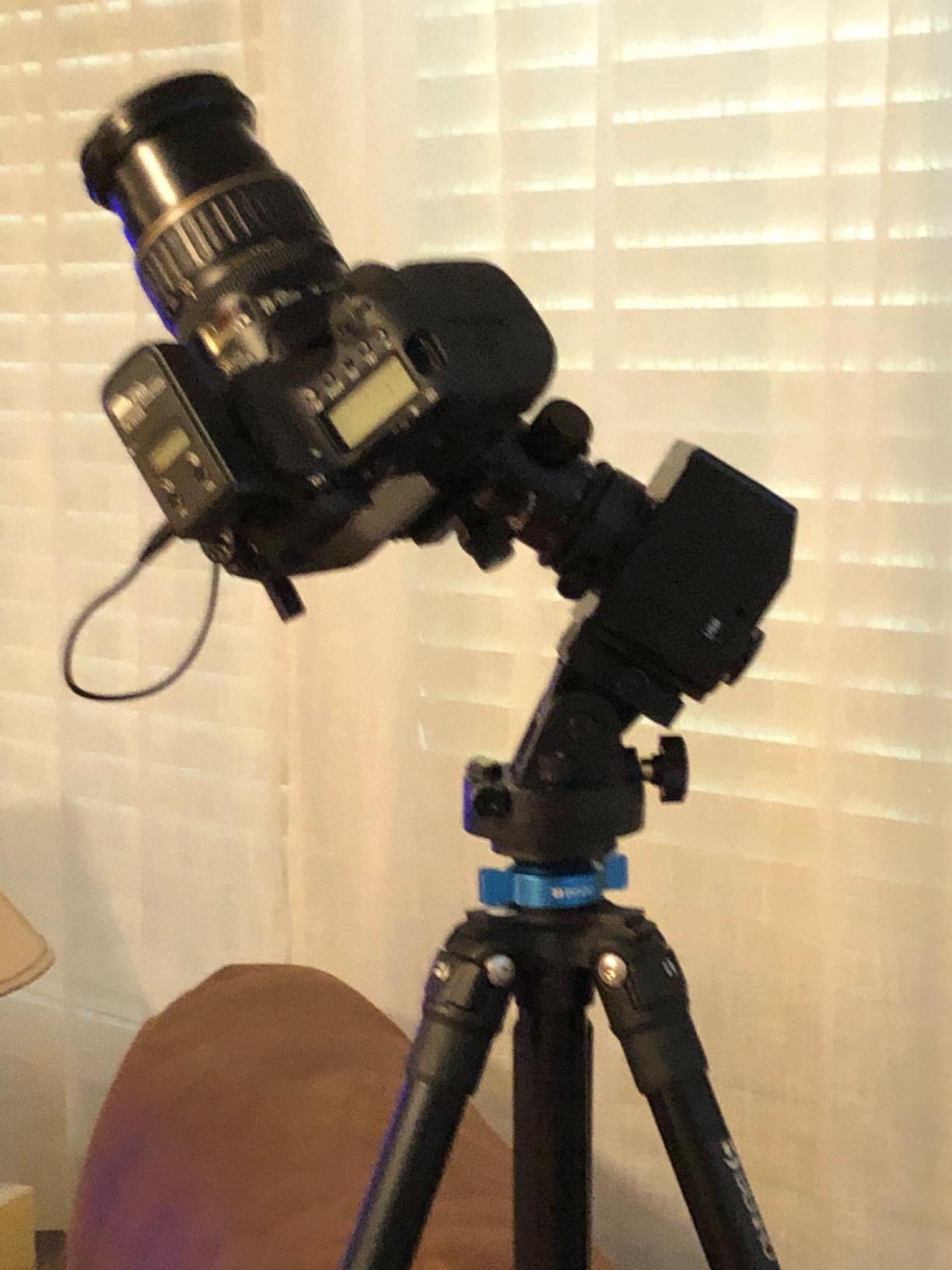Benro Mach3 Aluminum Series 2 Tripod, 4 Section, Twist Lock Legs, Monopod Conversion, Twist Lock Legs61.2 Maximum Height, 30.9 Load Capacity- Black (TMA28A) customer photo 1