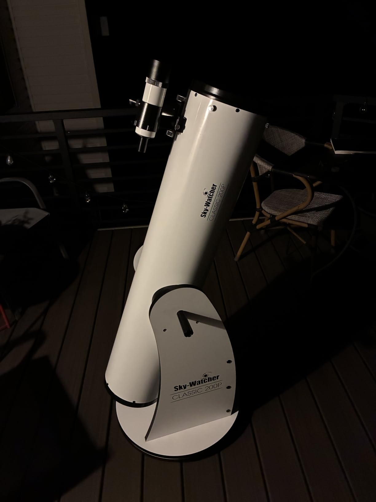Sky-Watcher Classic 200 Dobsonian 8-inch Telescope - Solid-Tube - Simple, Traditional Design - Easy to Use, Perfect for Beginners, White (S11610) customer photo 1