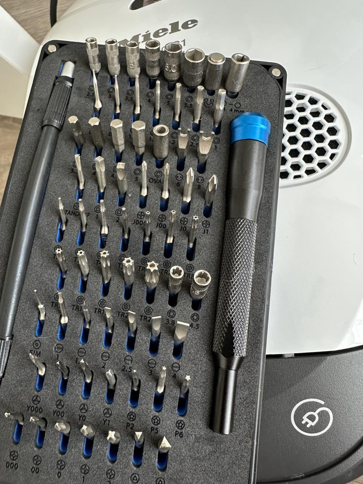 iFixit Mako Driver Kit - 64 Precision Bit Set for Electronics Repair customer photo 1
