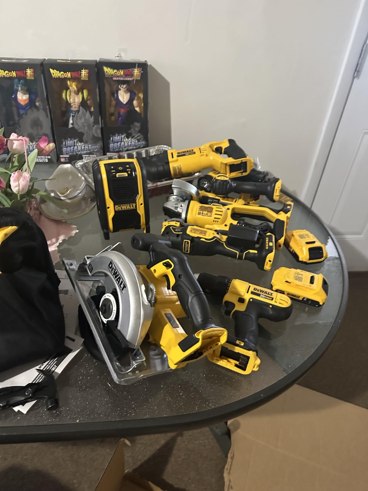 DEWALT 20V MAX Power Tools, 9 Cordless Tool Combo, Impact and Drill Driver, Oscillating Tool, Grinder, Circular and Reciprocating Saw, Right Angle Drill, Speaker, LED Light, 2 Batteries, Charger (DCK940D2) customer photo 2
