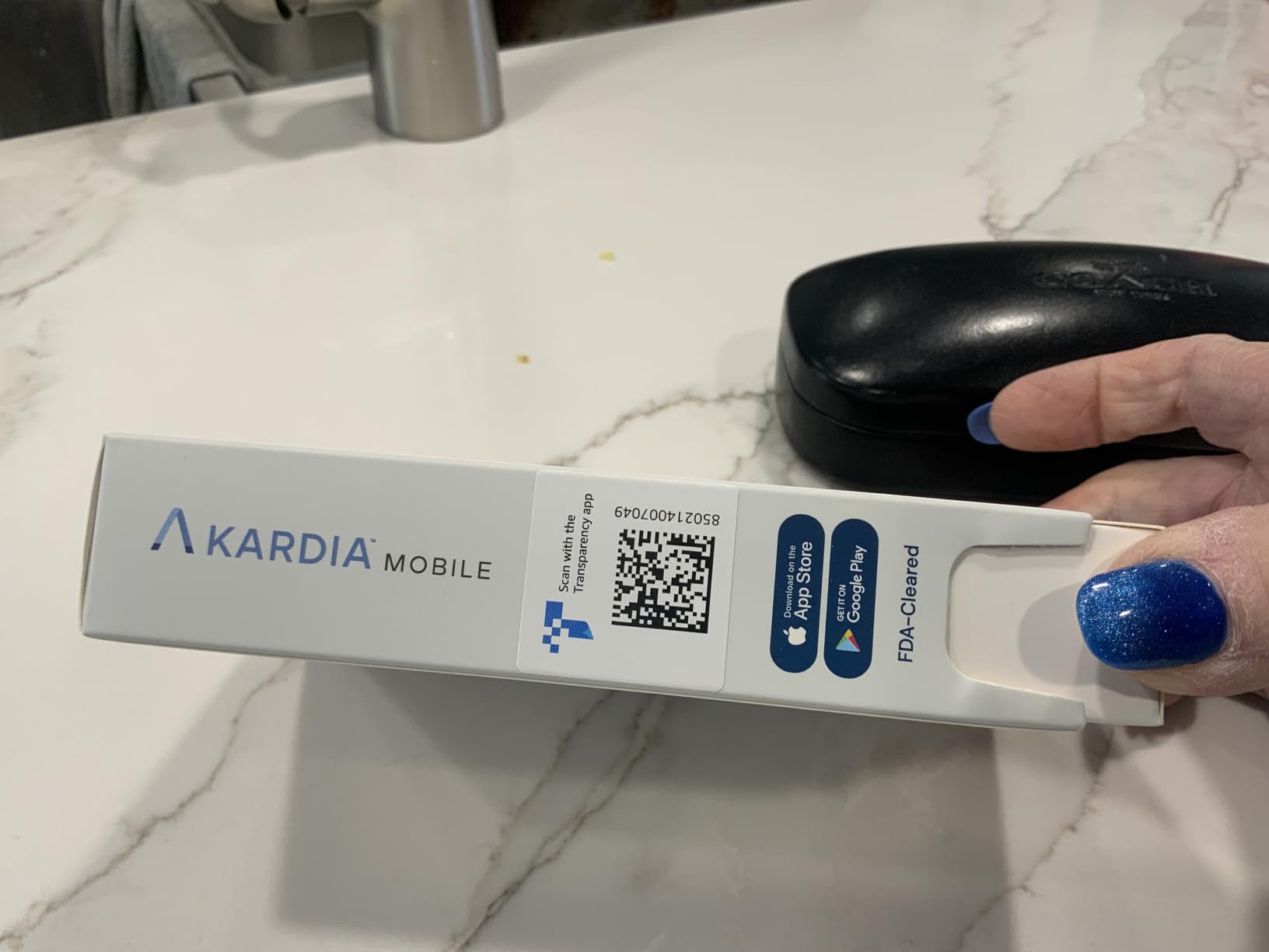KardiaMobile 1-Lead EKG Monitor, Medical-Grade FDA-Cleared Personal Heart Monitor, Detects Normal, AFib & Arrhythmias, 30 Second Results, Works with Smartphones customer photo 2