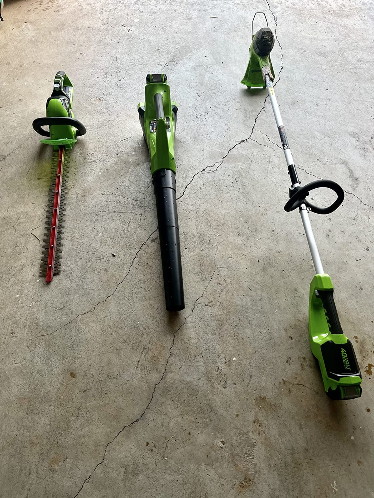 Greenworks 40V 12 in String Trimmer & 390 CFM Blower Combo, 2.0 Ah Battery customer photo 1