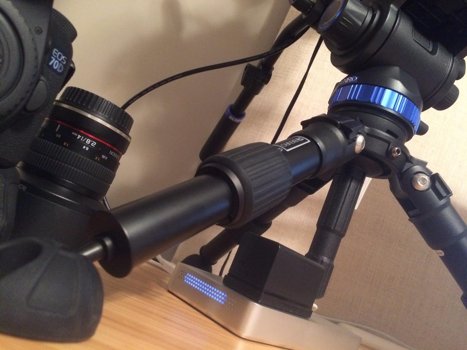 Benro Aluminum Hi-Hat Tripod - Heavy-Duty 75mm Bowl Mount Video Tripod with Adjustable Leg Angles, Rubber & Spiked Feet, and Carrying Case for Cinematic, DSLR & Broadcast Production (HH75AV) customer photo 2