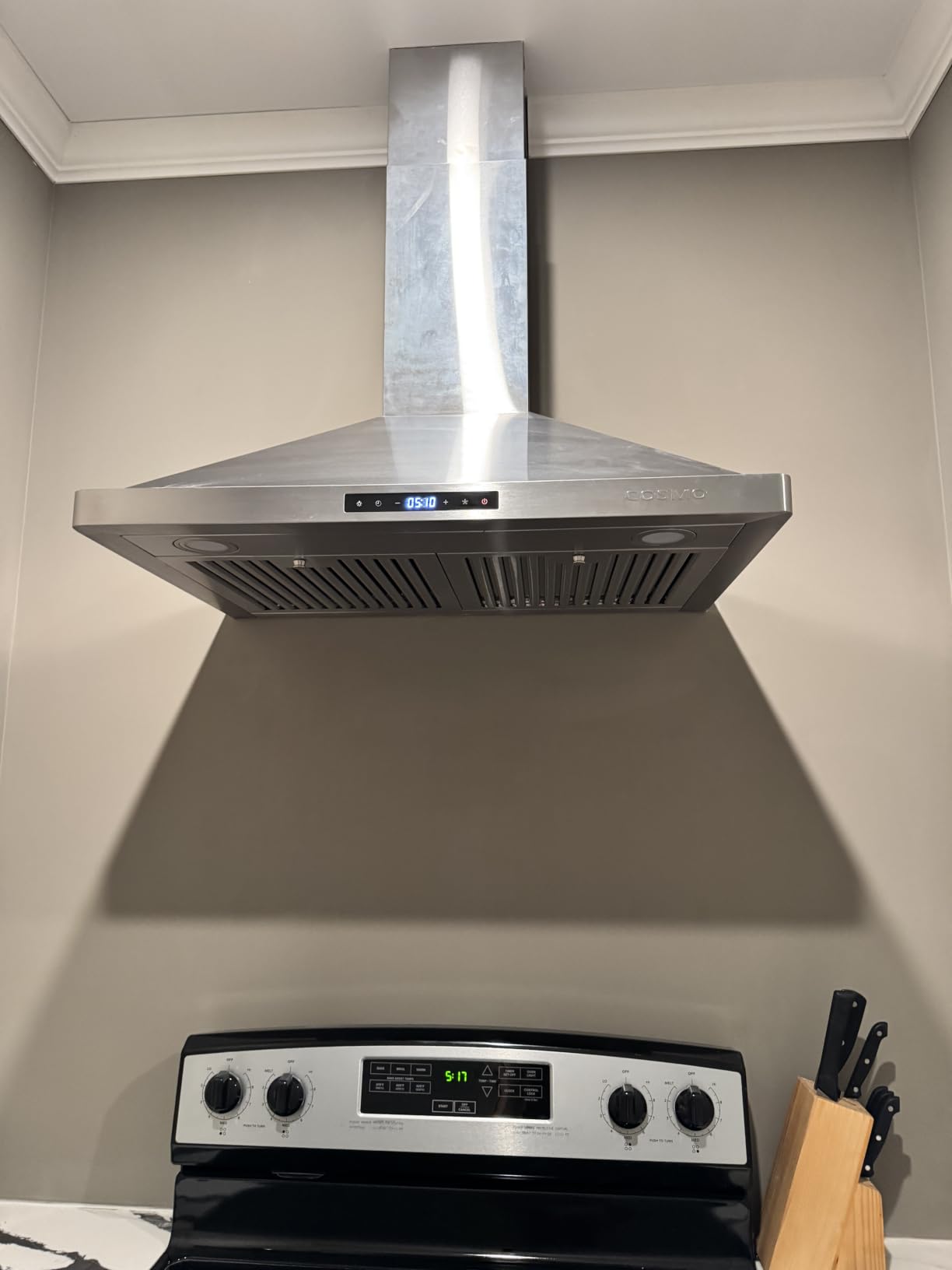 30 in. Vista Coll 380 CFM Ducted Wall Mount Range Hood LED, Stainless Steel | Cosmo COS-63175S Soft Touch Controls, 3 Fan Speeds, Permanent Dishwasher-Safe Baffle Filters, Backdraft Damper customer photo 2