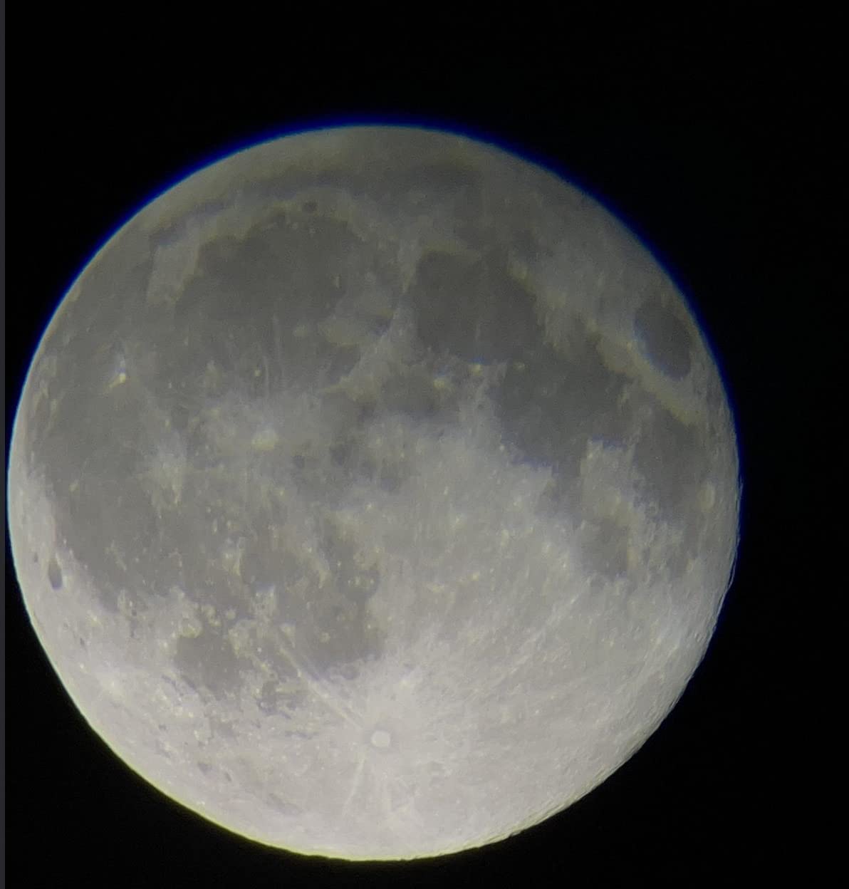 Celestron AstroMaster 102AZ ShortTube Refractor Telescope WideField Viewing customer photo 1