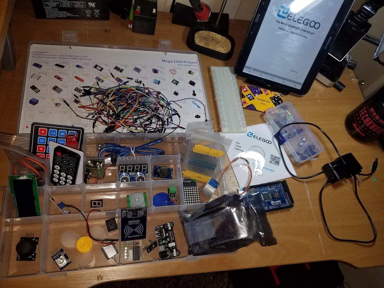 ELEGOO Mega 2560 R3 Project The Most Complete Starter Kit with Tutorial, Compatible with Arduino, Ultimate Starter Kit, 200+ Components, Sensors, Displays, Motors customer photo 1