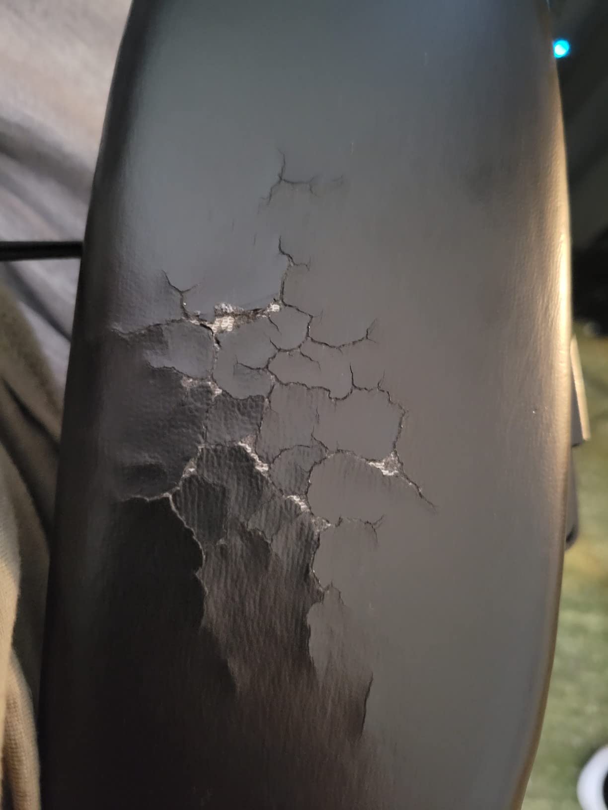 Steelcase Leap Office Chair - Ergonomic Work Chair with Wheels for Carpet Flooring - Supports Unique Body Shape - with Natural Glide System and Liveback Technology - Blue Nickel customer photo 2