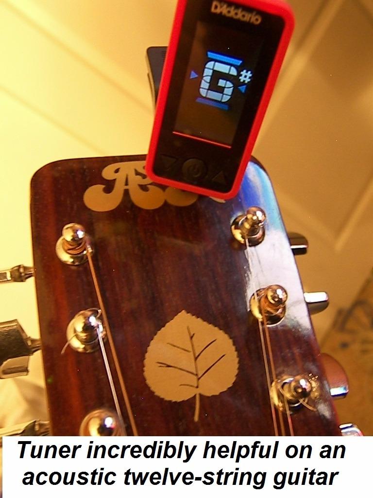 D'Addario Eclipse Headstock Clip-On Guitar Tuner, Black customer photo 1