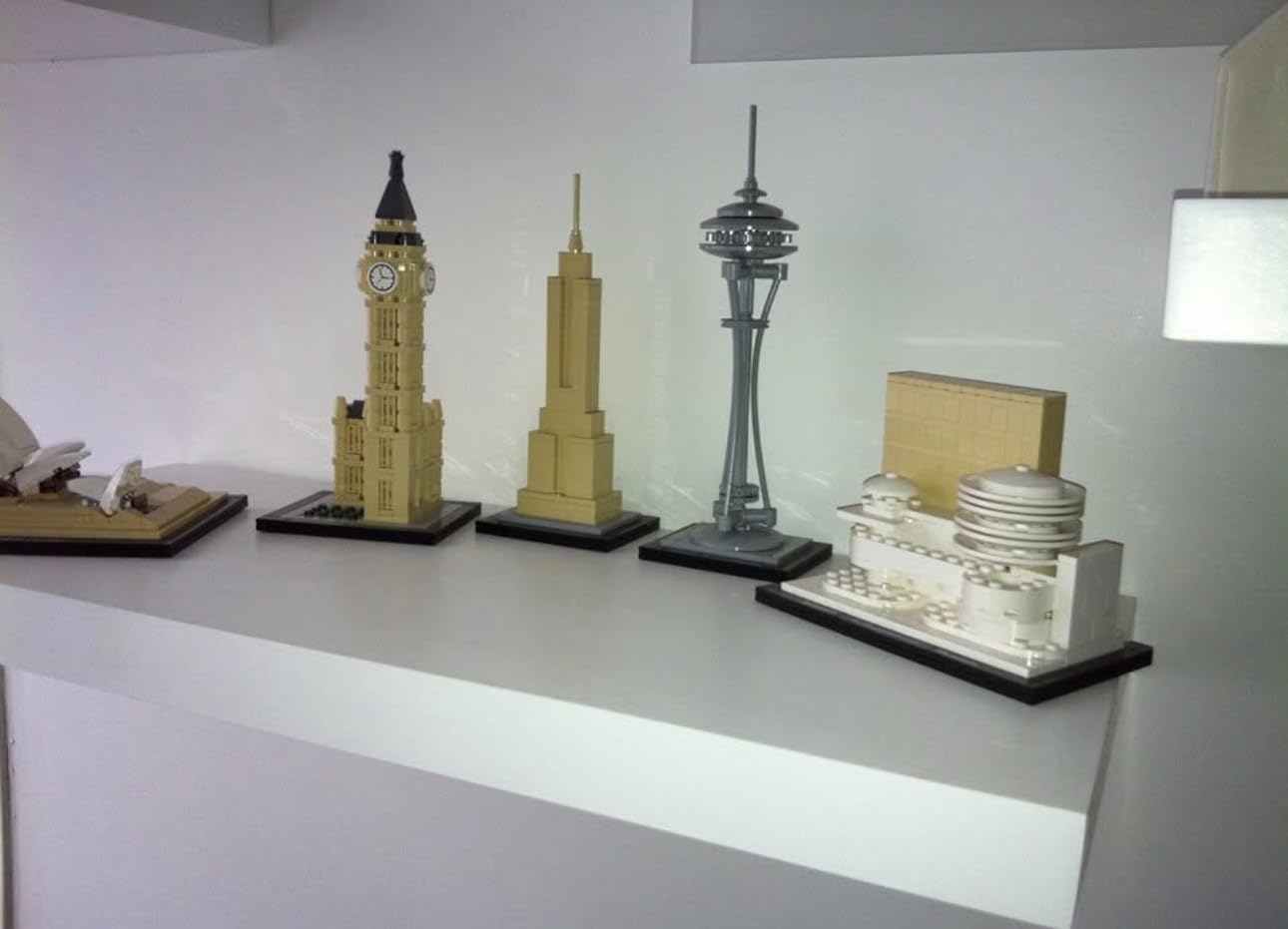 LEGO Architecture London Skyline Collection 21034 Building Set Model Kit and Gift for Kids and Adults (468 pieces) customer photo 2