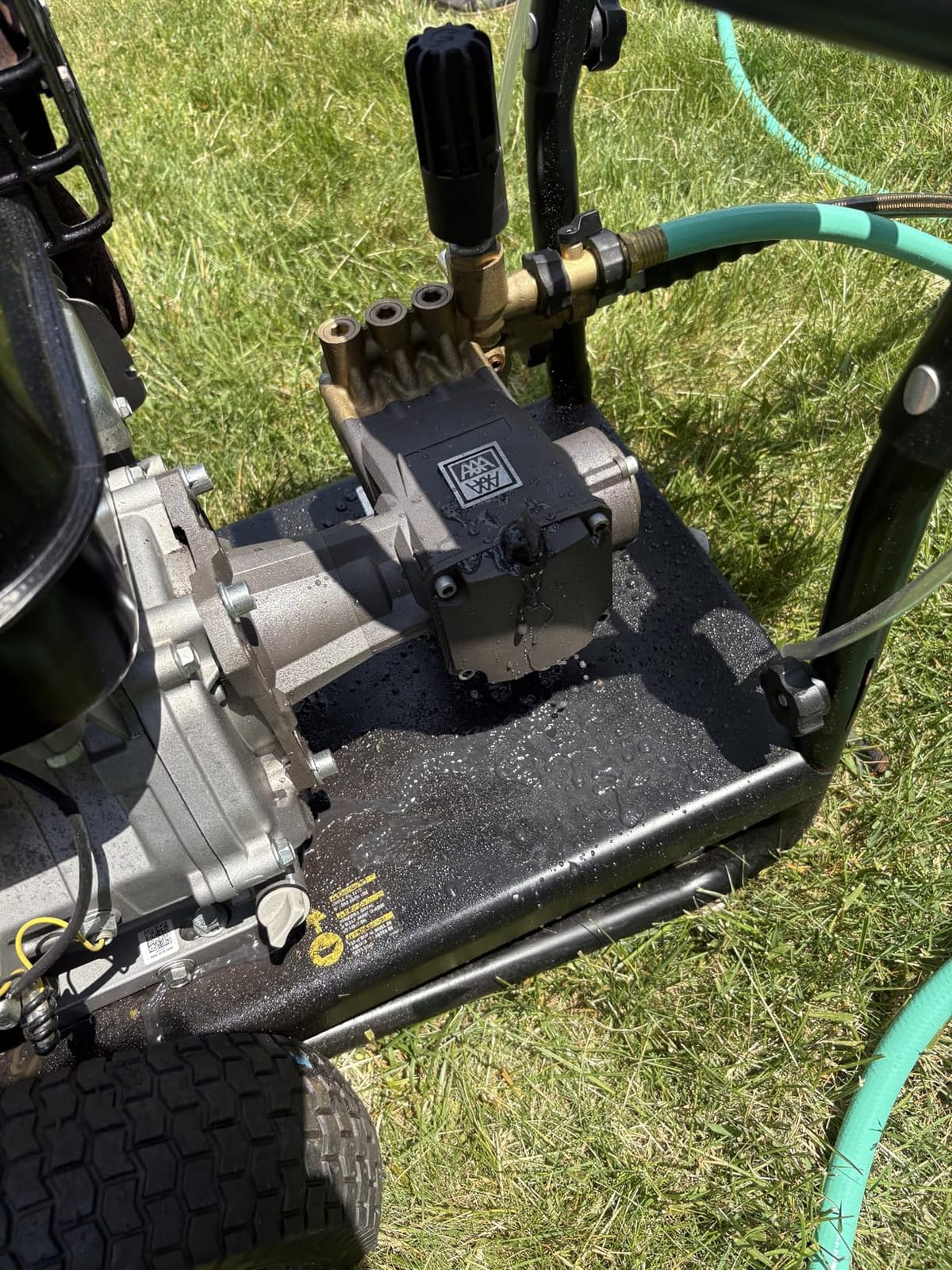 Simpson PowerShot 4400 PSI Gas Pressure Washer, 4.0 GPM, CRX 420cc Engine | Gas Power Washer For Professionals. AAA Triplex Pump, 50' Hose, 5 Nozzles, Welded Steel Frame. 49-State Compliant. PS60843 customer photo 2