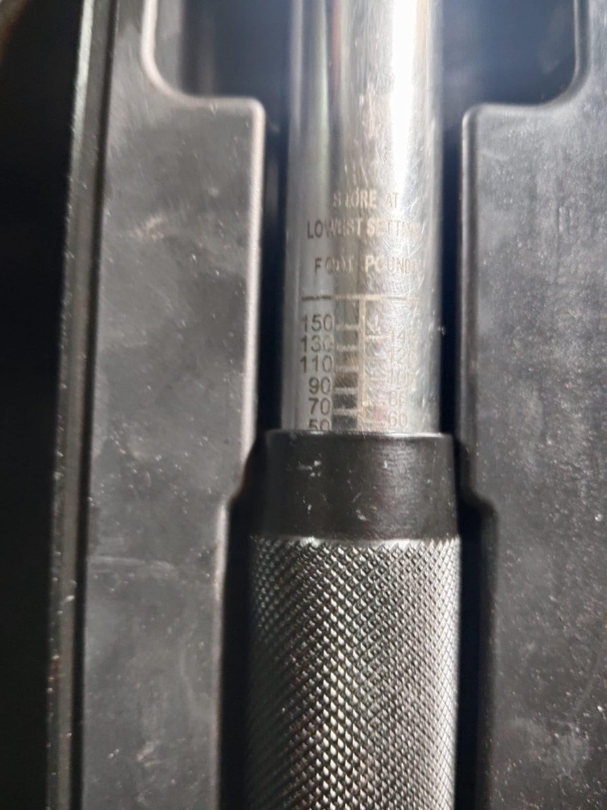 EPAuto 1/2-inch Drive Click Torque Wrench, 10-150 ft/lb, 13.6-203.5 N/m customer photo 1