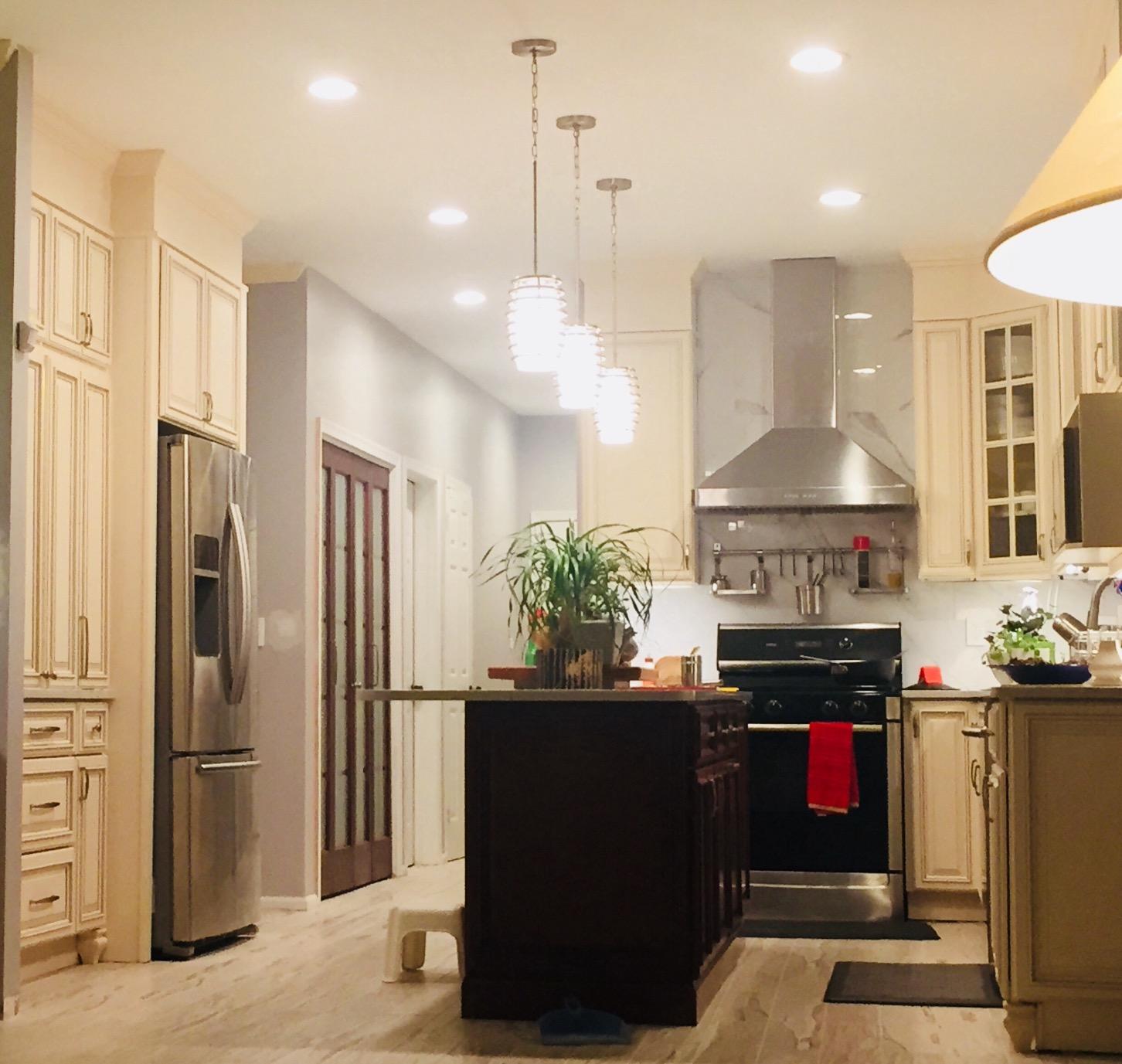 ZLINE 36 Inch Convertible Vent Wall Mount Range Hood in Stainless Steel (KF2-36) customer photo 1