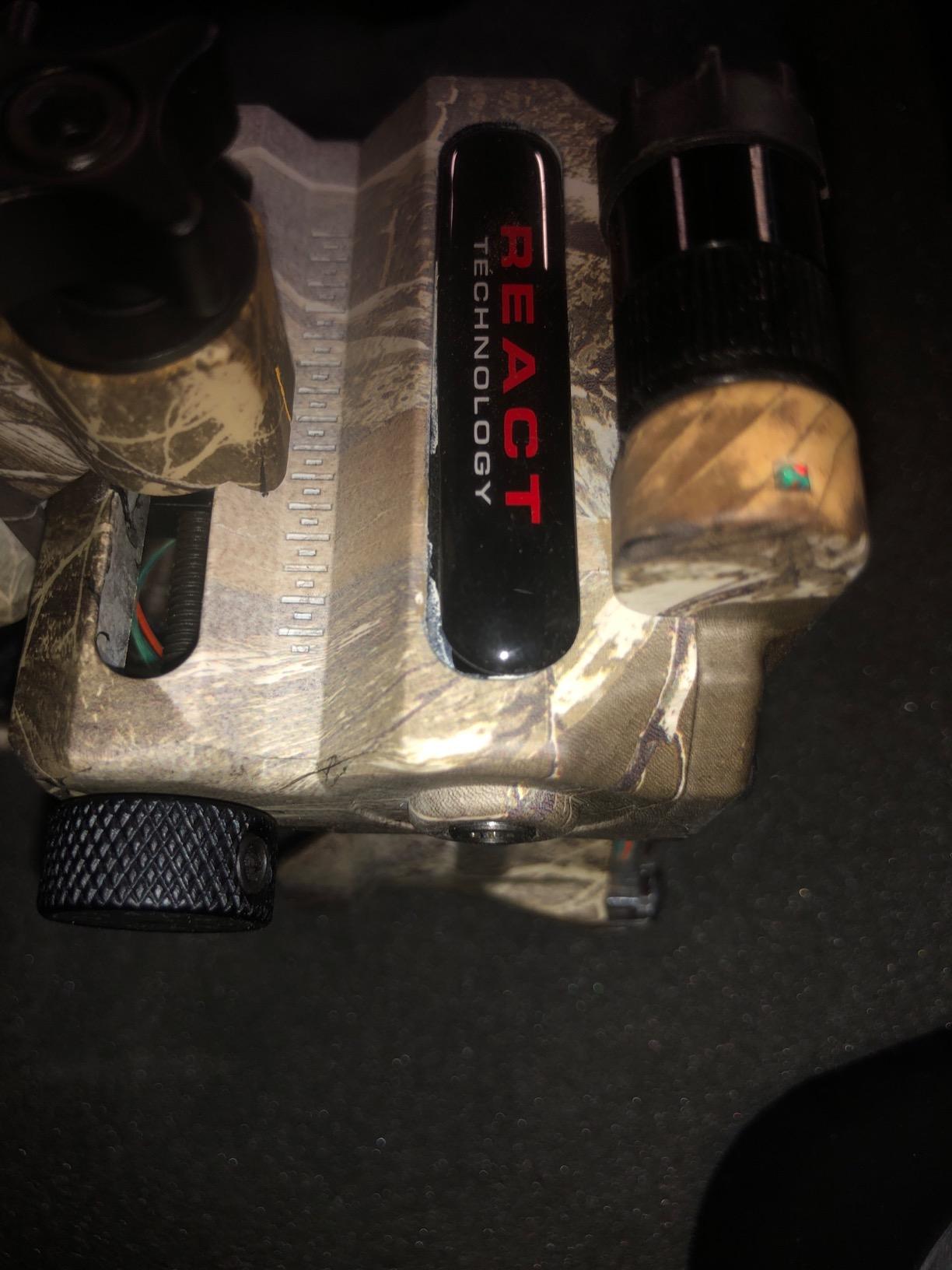 Trophy Ridge React H5 Bow Sight - 5 Pin Sight, Tool Less Windage and Elevation Adustability, 2nd Axis Leveling, Adjustable Click Light customer photo 1