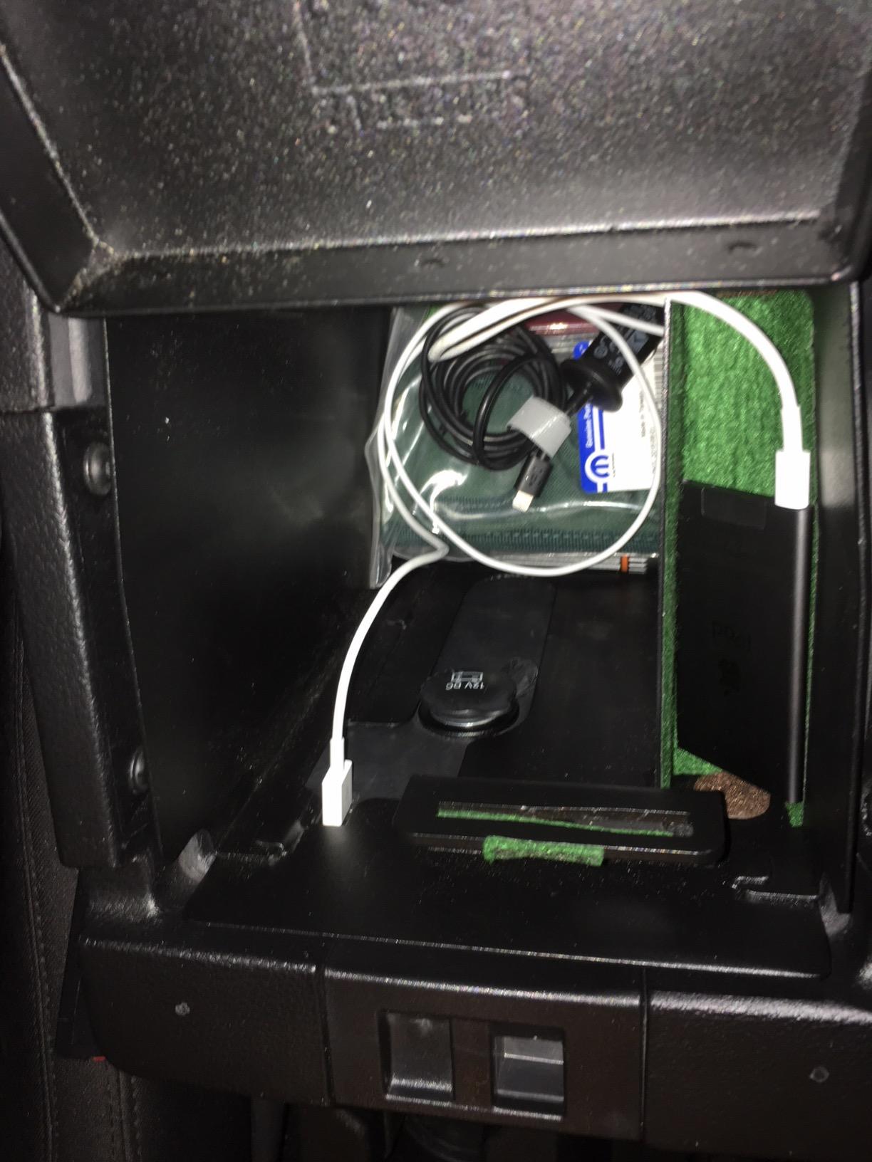 Tuffy Security Products Console Safe 276-01 Jeep 2011-2018 Wrangler JK | Pry-Guard locking system, 10-tumbler double-bitted lock, 16-gauge steel, powder-coat finish, Pin-Lock security hinge customer photo 1