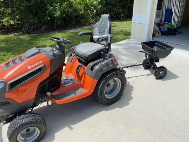 Agri-Fab Tow-Behind Broadcast Spreader - 85-Lb. Capacity, Model Number 45-0530 customer photo 2