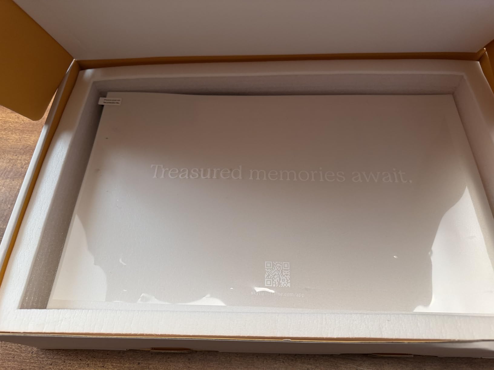 Skylight Digital Picture Frame, Load from Phone Capability, 10