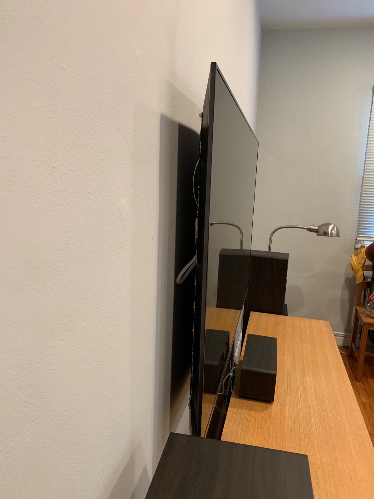 SANUS Low Profile TV Wall Mount for 40