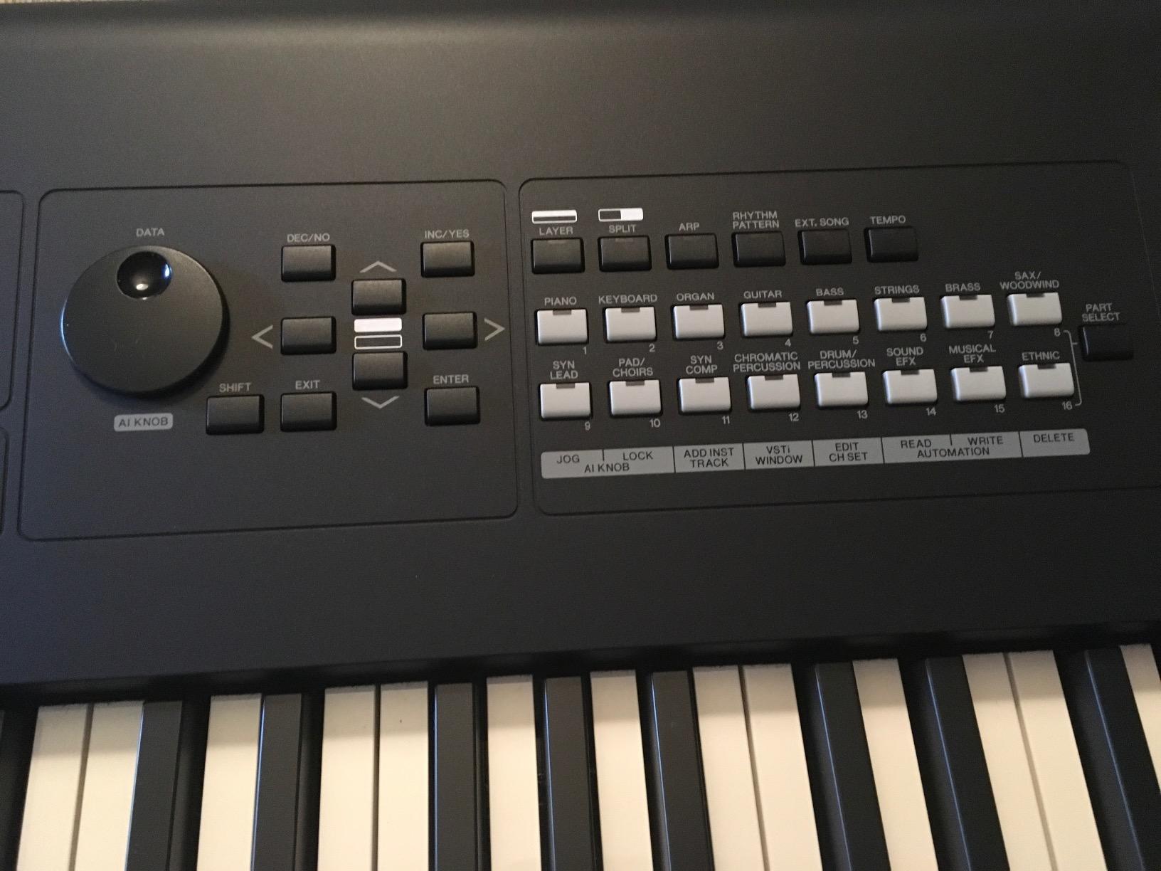 Yamaha MX88 88-Key Weighted Action Synthesizer, MX88BK customer photo 2