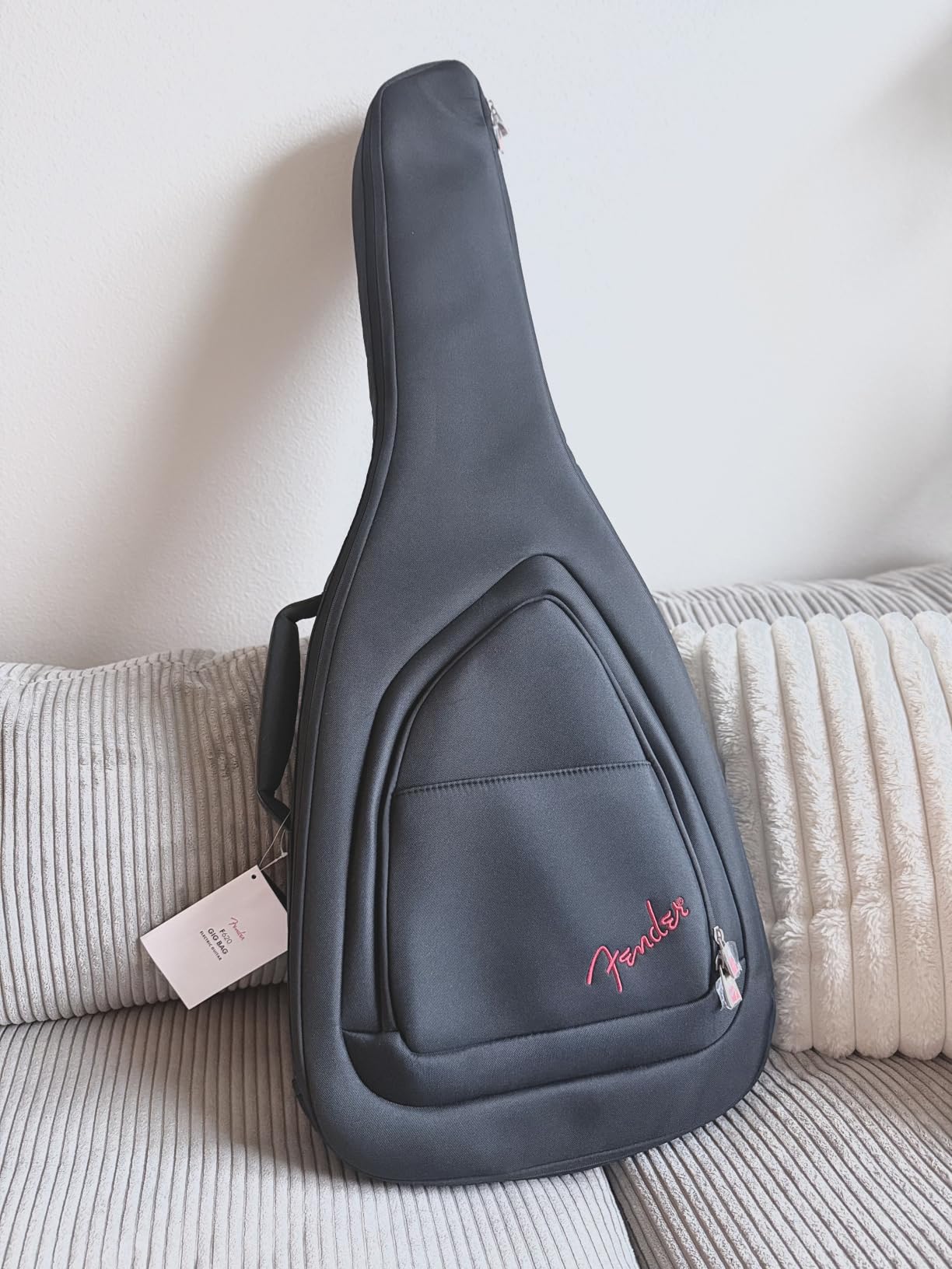 Fender FE620 Electric Guitar Gig Bag, Black customer photo 1