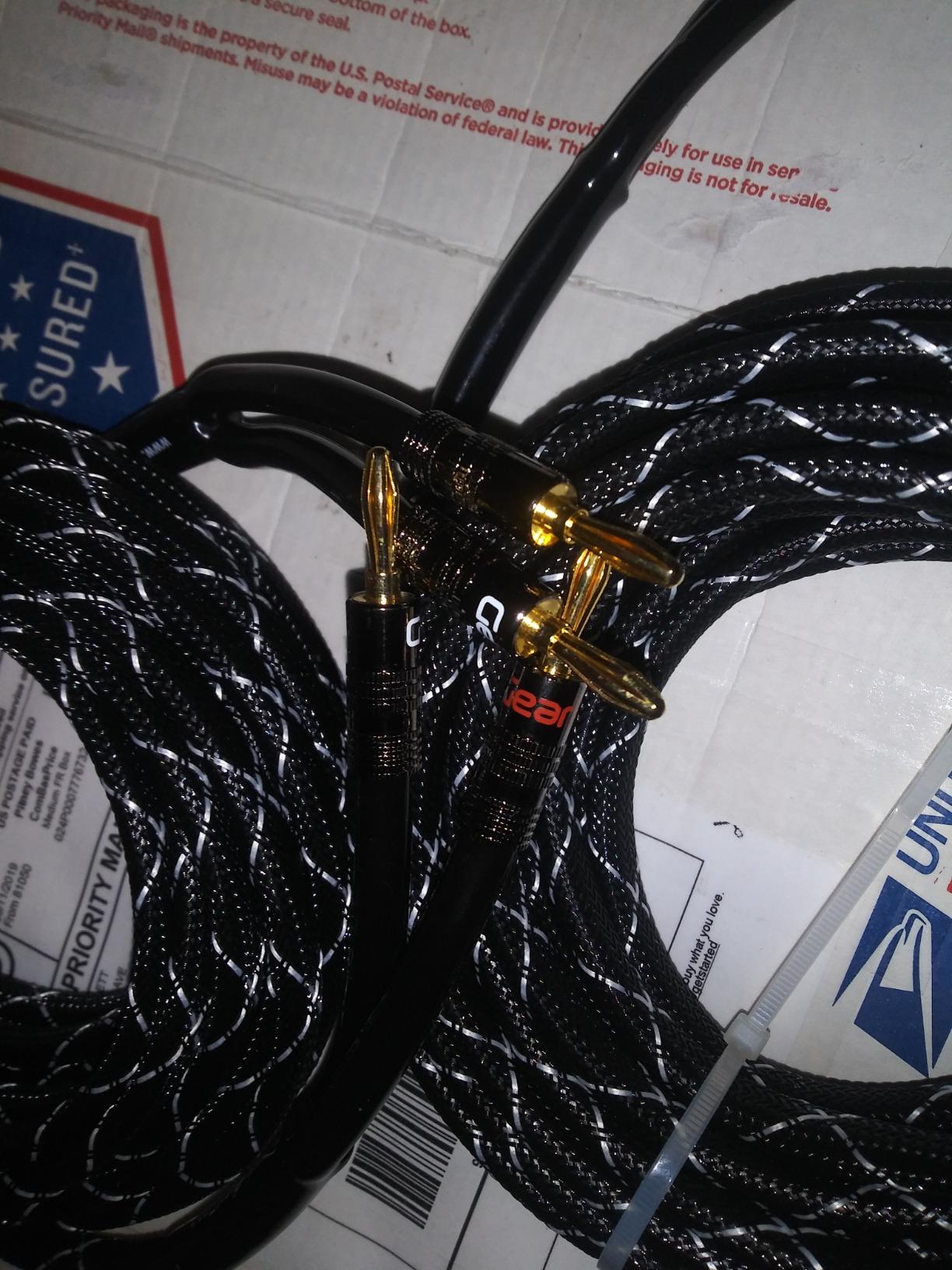 GEARit Speaker Cable with Banana Plugs 3 ft 12 Gauge, OFC Speaker Wire CL2 Rated with Gold-Plated Tips, Braided Speaker Cables for Audiophiles, Hi-Fi Systems, Home Theater, Amplifiers & Speakers (Black) customer photo 2