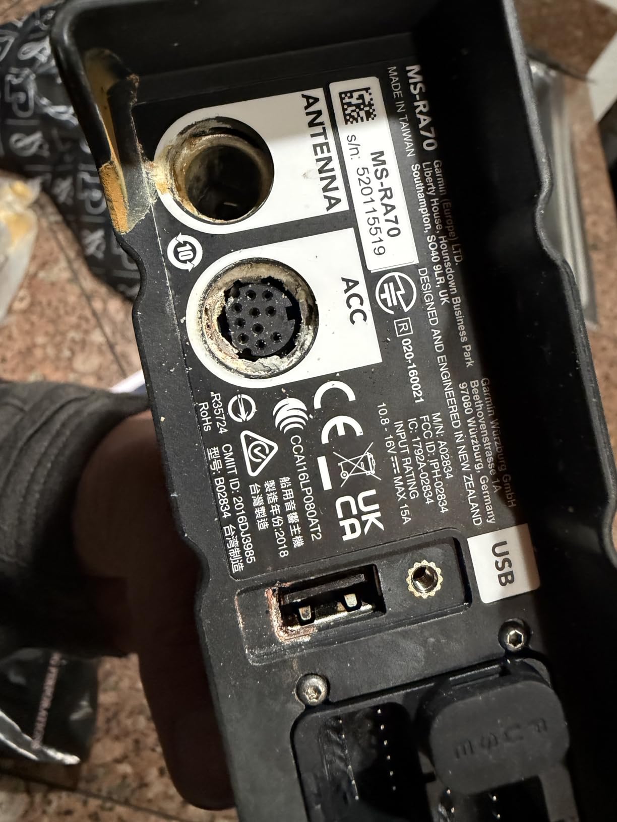 Fusion MS-RA70 Stereo with 4x50W AM/FM/Bluetooth 2-Zone USB Wireless Control for Fusion Link App customer photo 1