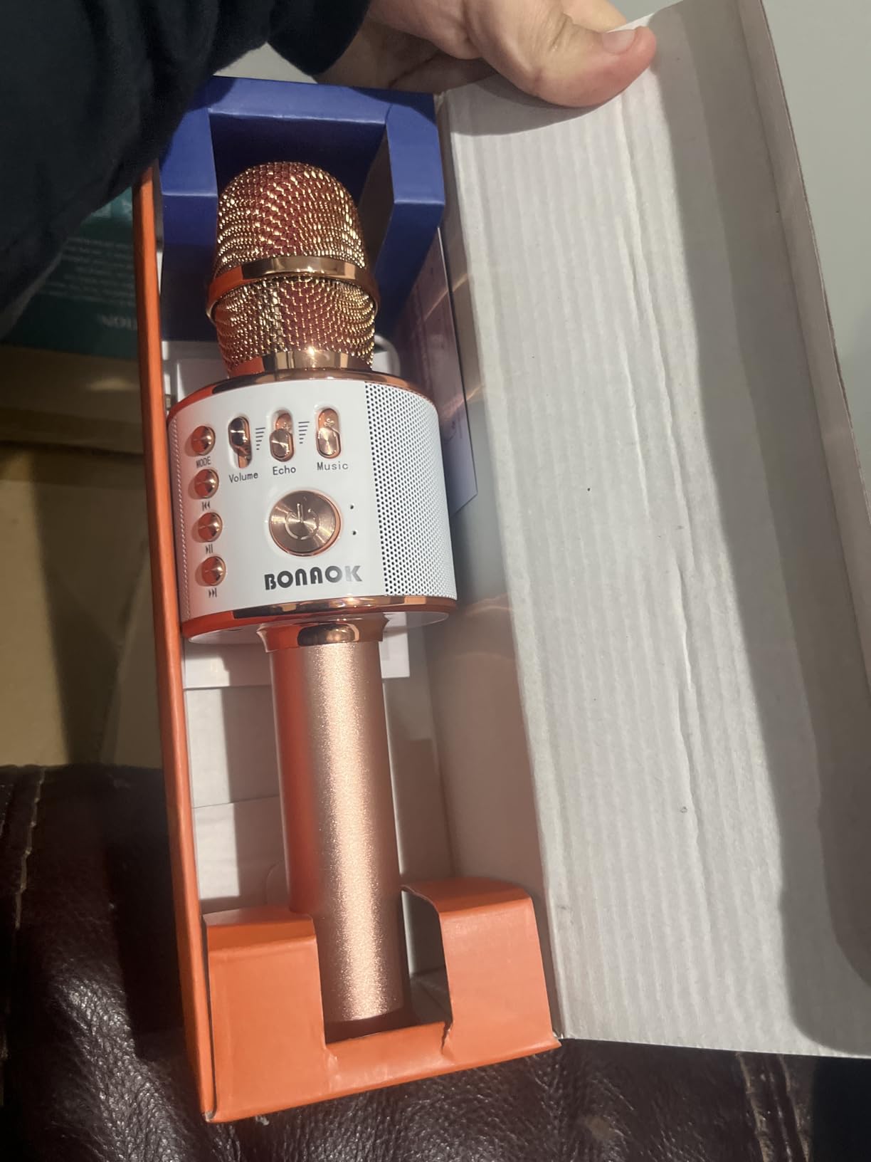 BONAOK Wireless Bluetooth Karaoke Microphone, 3-in-1 Portable Handheld Karaoke Mic Speaker Machine Home Party Birthday for All Smartphones PC (Q37 Rose Gold) customer photo 1